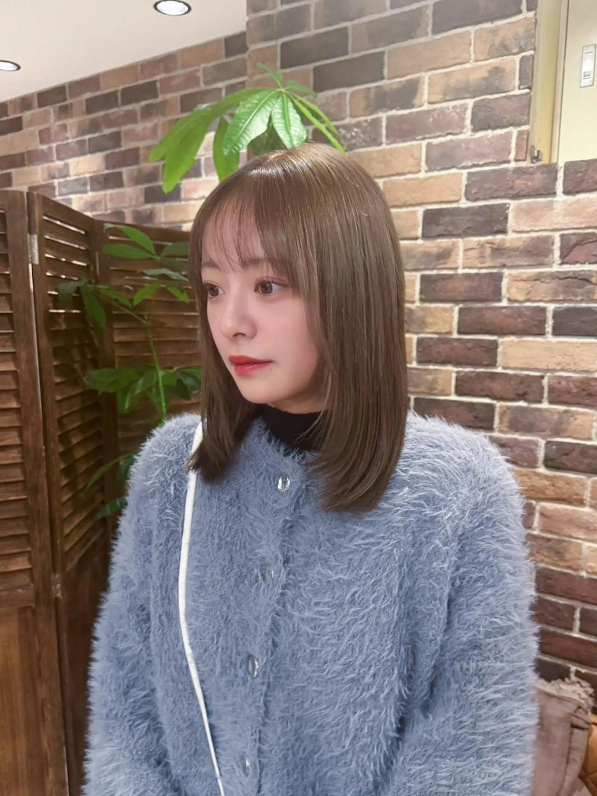 ミディアム カラー AROMA awanoのヘアスタイル