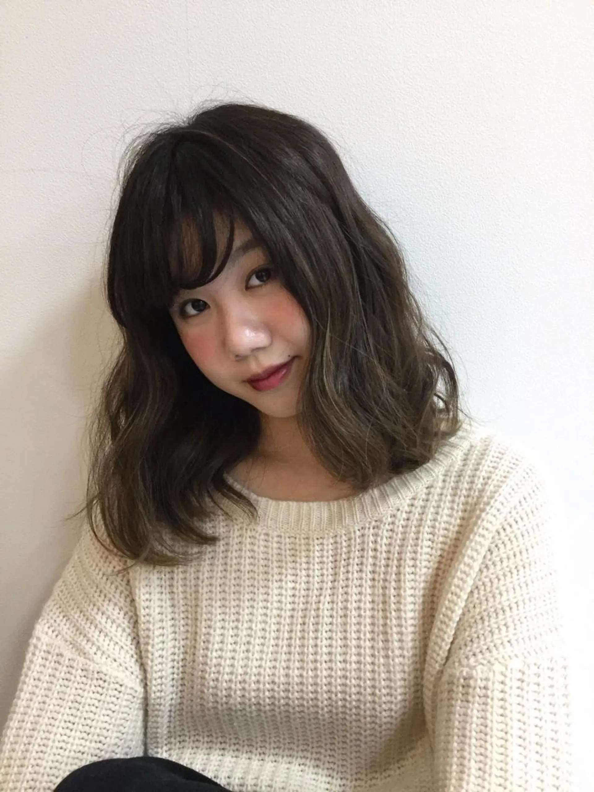 ミディアム KAIzen. tomoのヘアスタイル