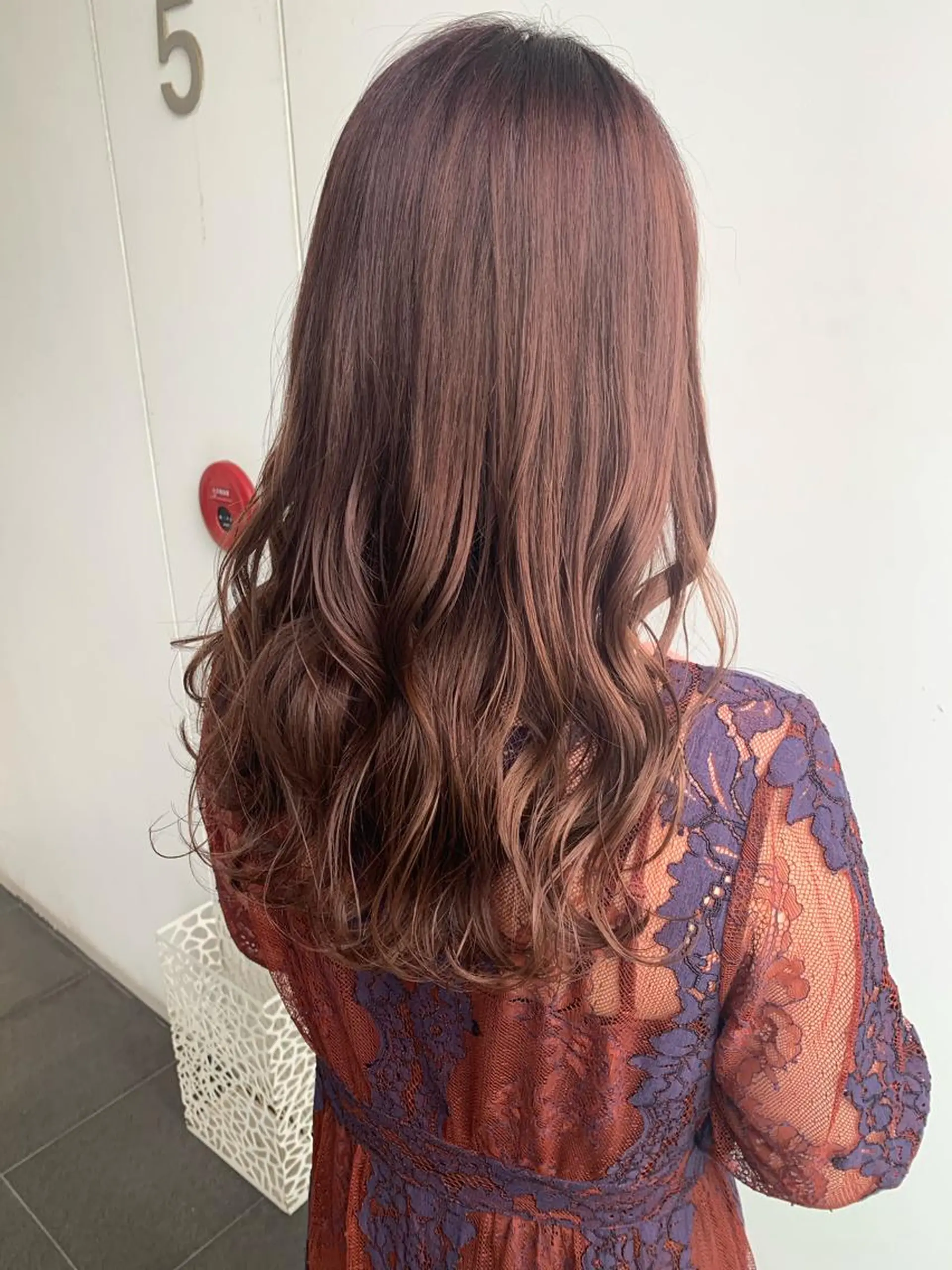 ミディアム カラー カット ヘアカラー トリートメント 中塚 義人のヘアスタイル