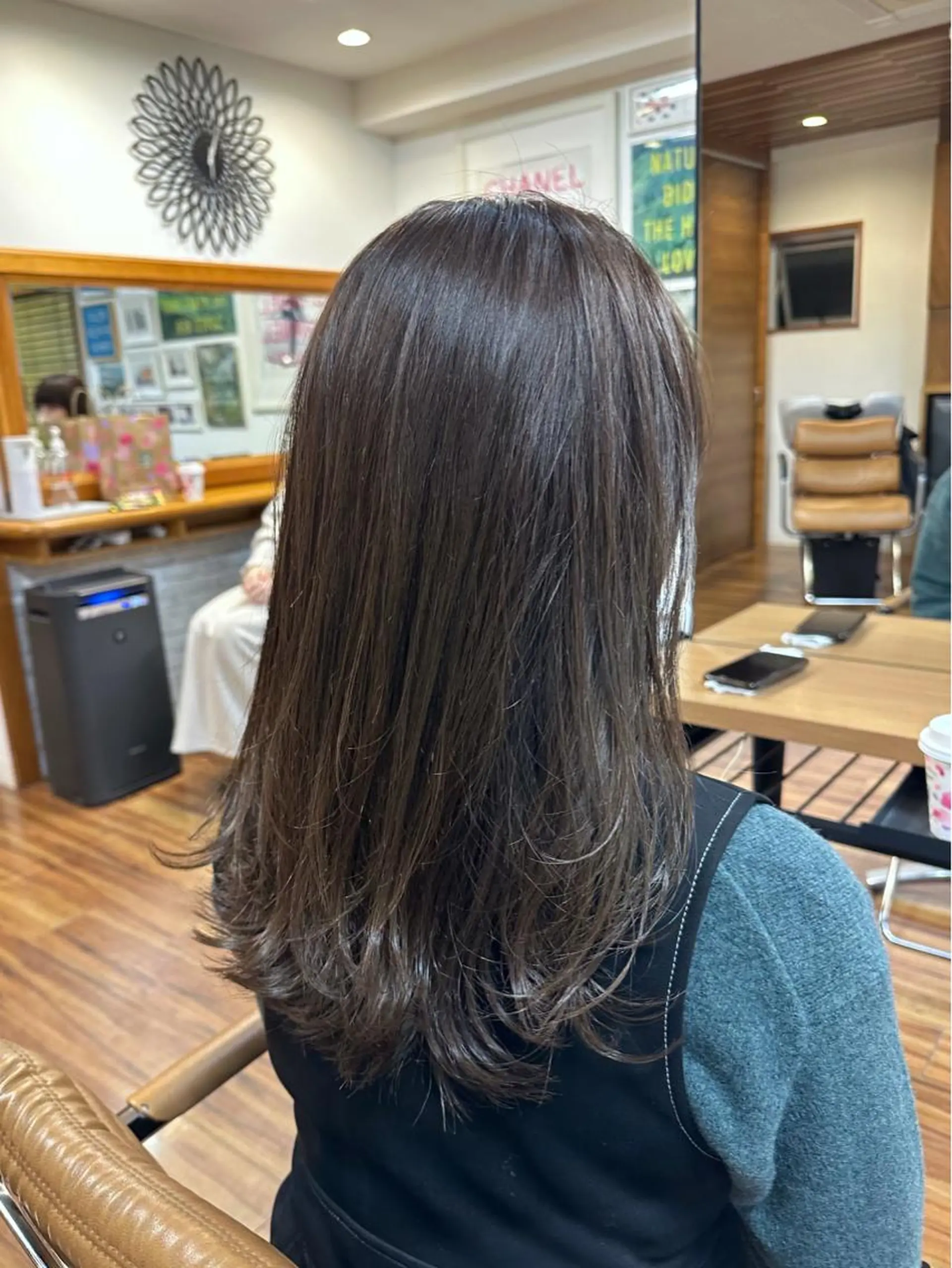 セミロング カラー アッシュ アッシュグレー アッシュグレージュ グレージュ yuko🌷マツパ/ パリジェンヌのマツエク・マツパデザイン