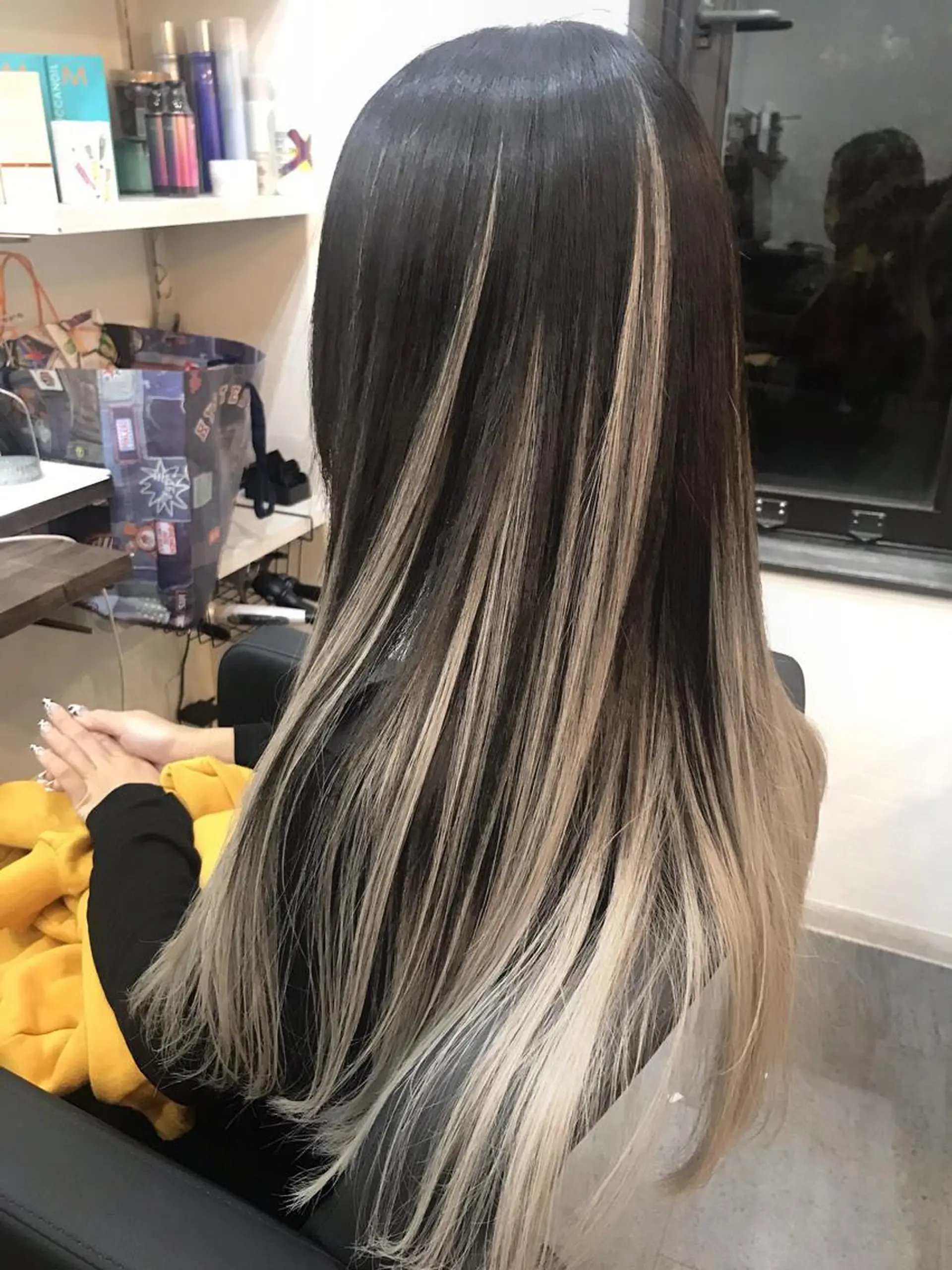 セミロング 100%高級人毛使用 LANIUMEDAのヘアスタイル