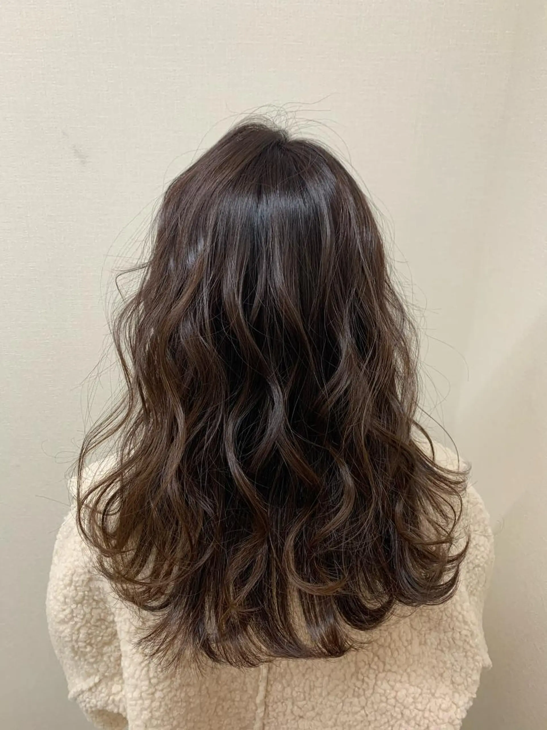 セミロング カラー ヘアカラー トリートメント 🫧透明感カラー🫧 美髪矯正🫧チサトのヘアスタイル