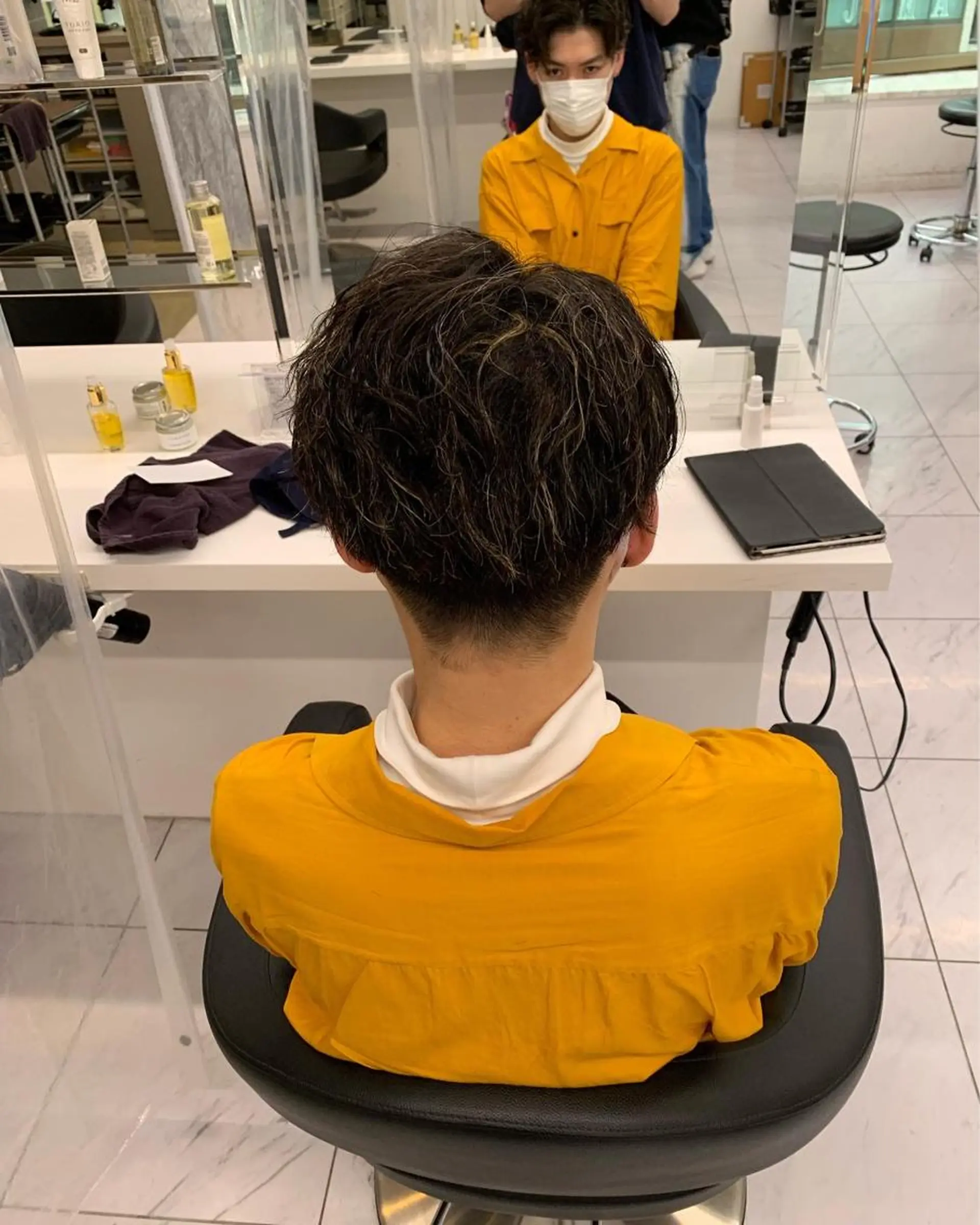 ショート カラー パーマ メンズ メンズパーマ特化 TAIGAのヘアスタイル