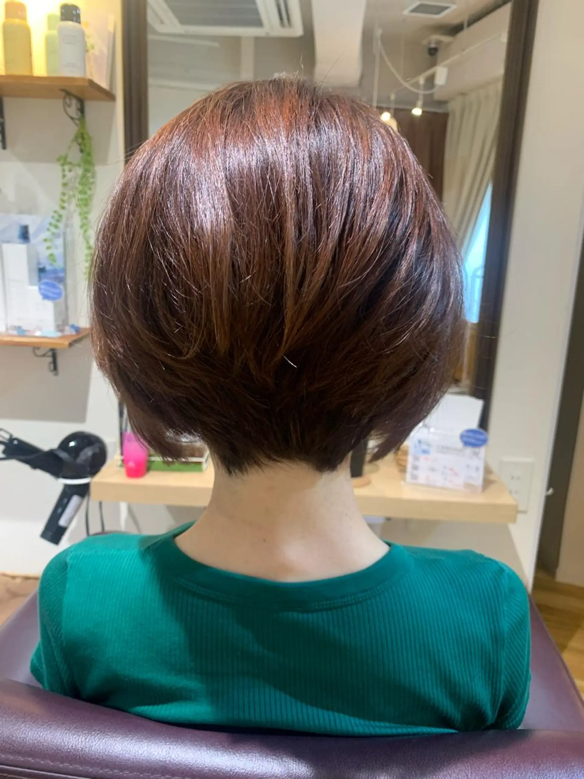 ショート カラー パーマ ヘアアレンジ メンズ キッズ テラコッタ 顔周りカット レイヤーカット ショートヘア ストレートパーマ 白髪世代特化 🌿飯塚京橋のヘアスタイル