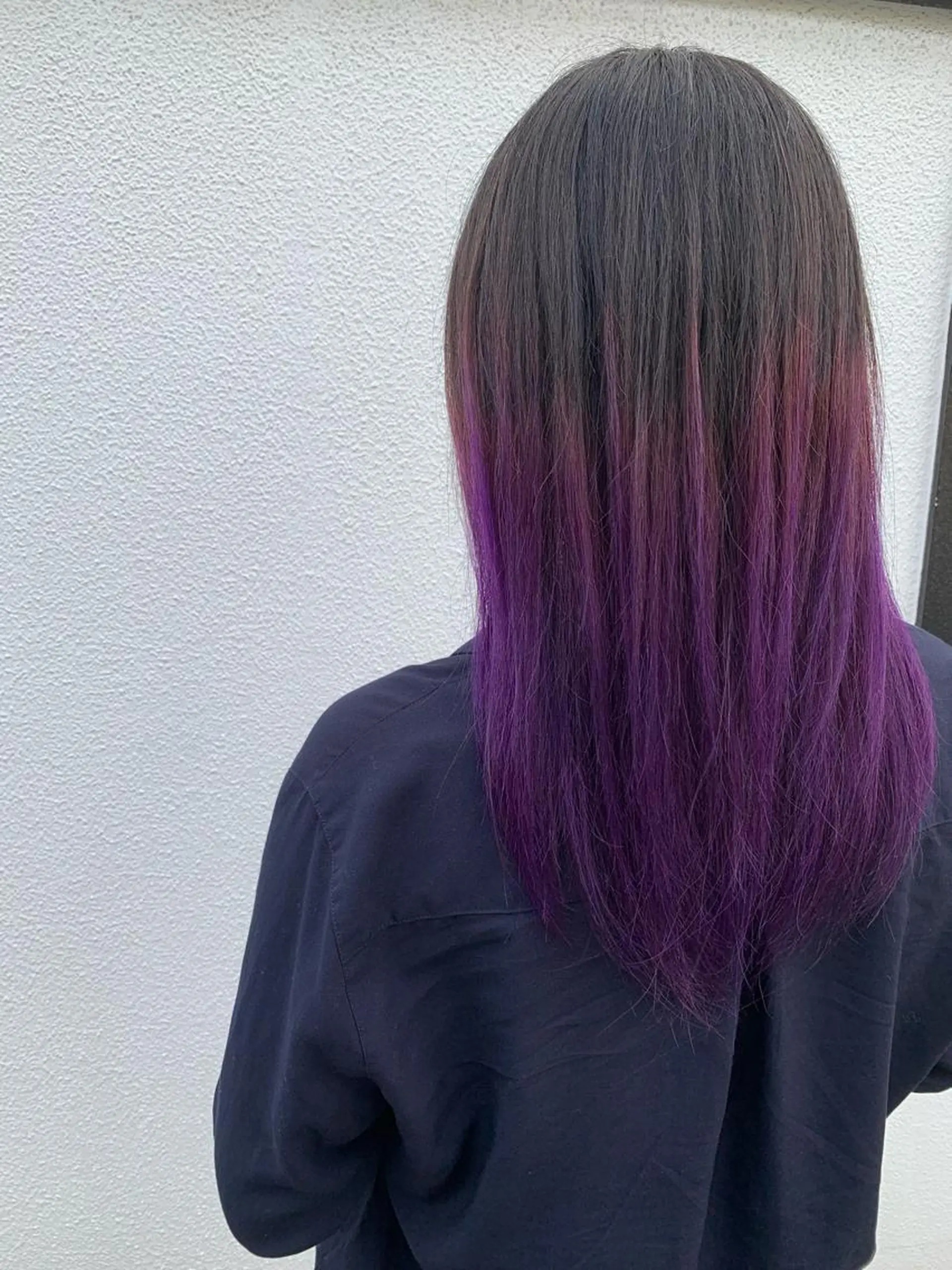 セミロング カラー グラデーションカラー パープルカラー 中村 優太のヘアスタイル