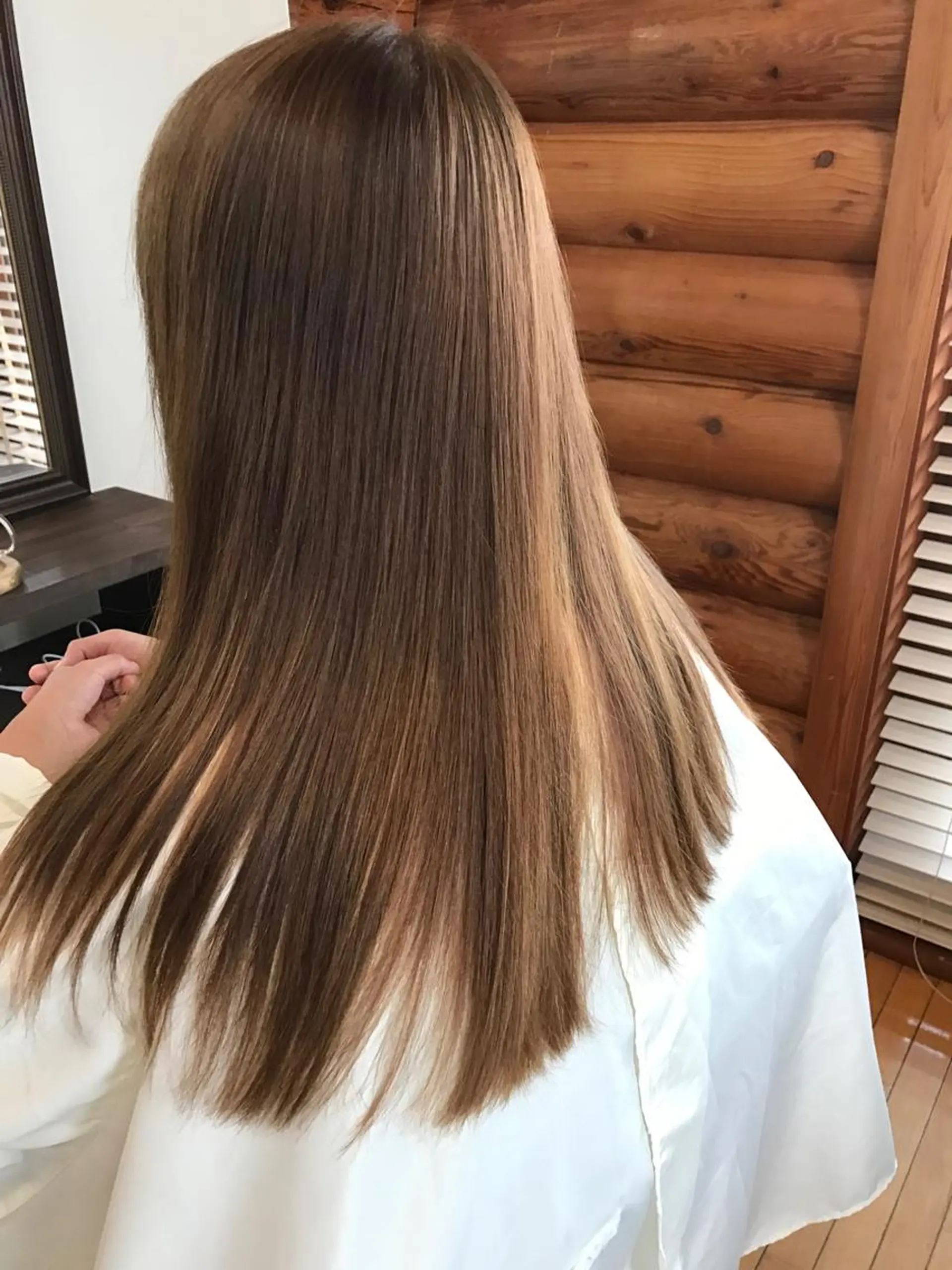 セミロング カラー 河野 直哉のヘアスタイル