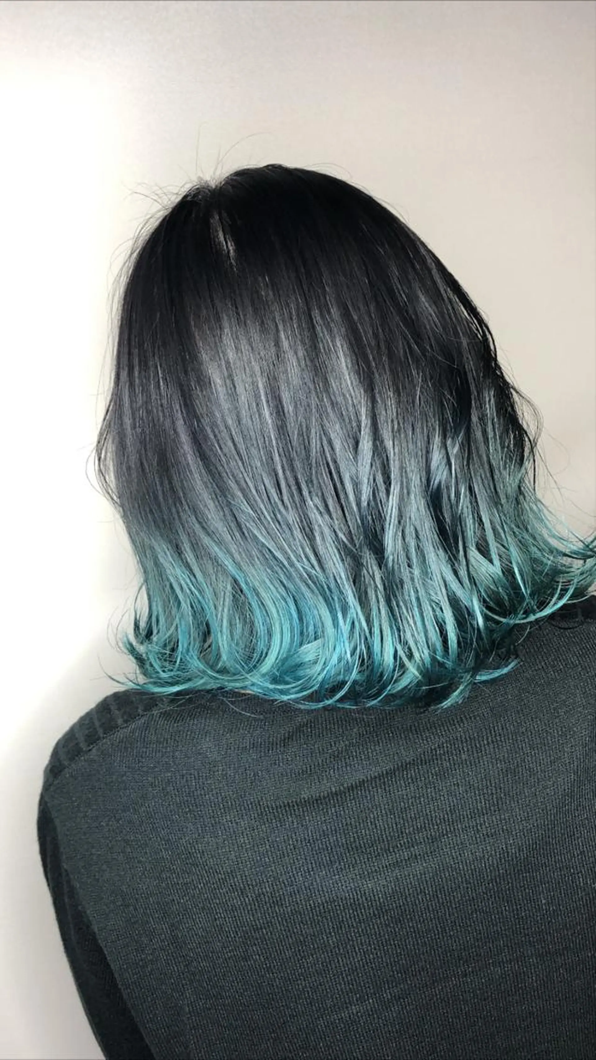 ミディアム カラー エメラルドグリーン グラデーションカラー ヘアカラー ✨メンズ✨ブリーチ✨ MASAのヘアスタイル