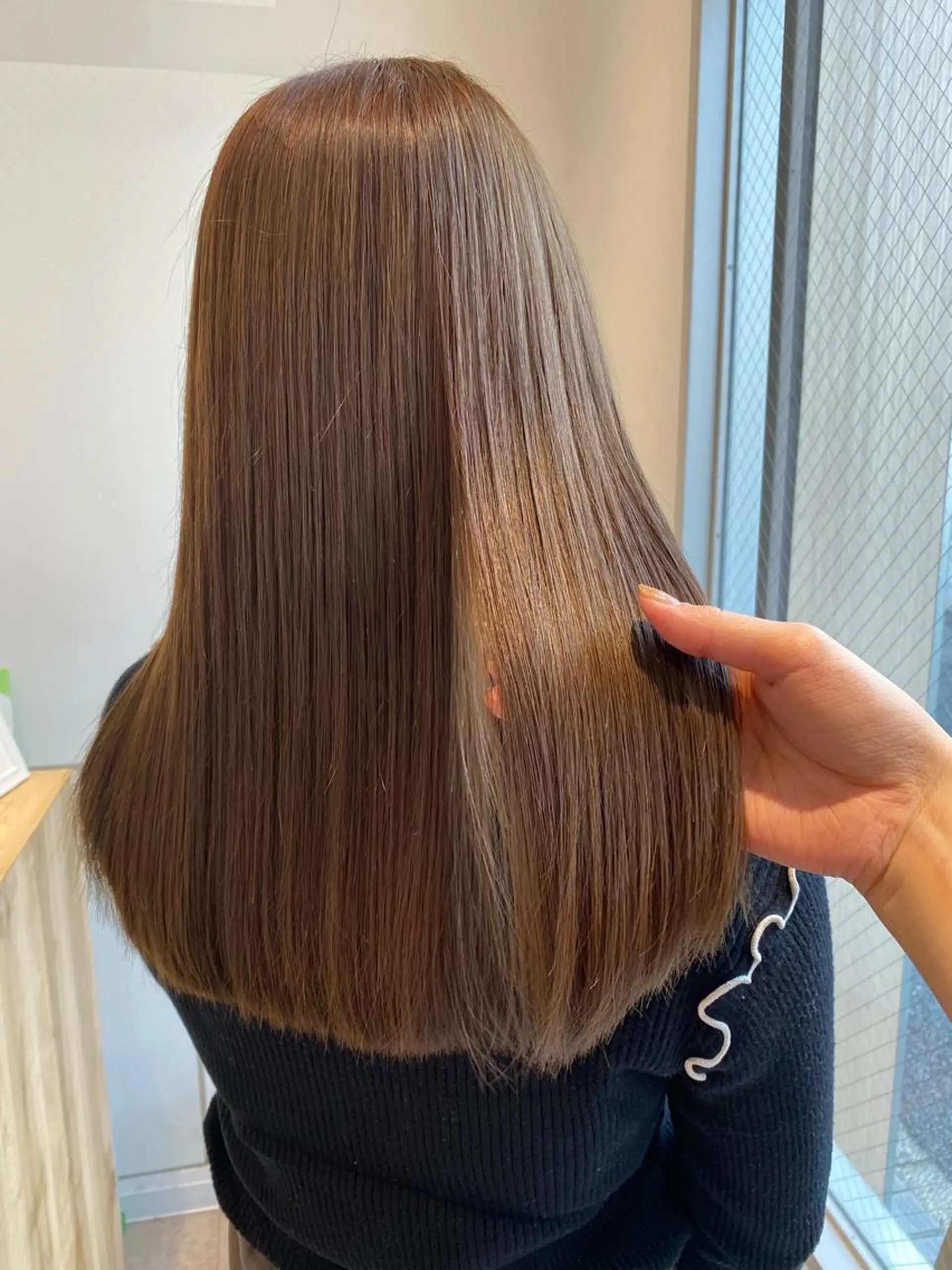 ロング カラー ベージュカラー ブリーチ ハイトーンカラー ロング トリートメント 🌷Asuka /レイヤーカット🌷のヘアスタイル