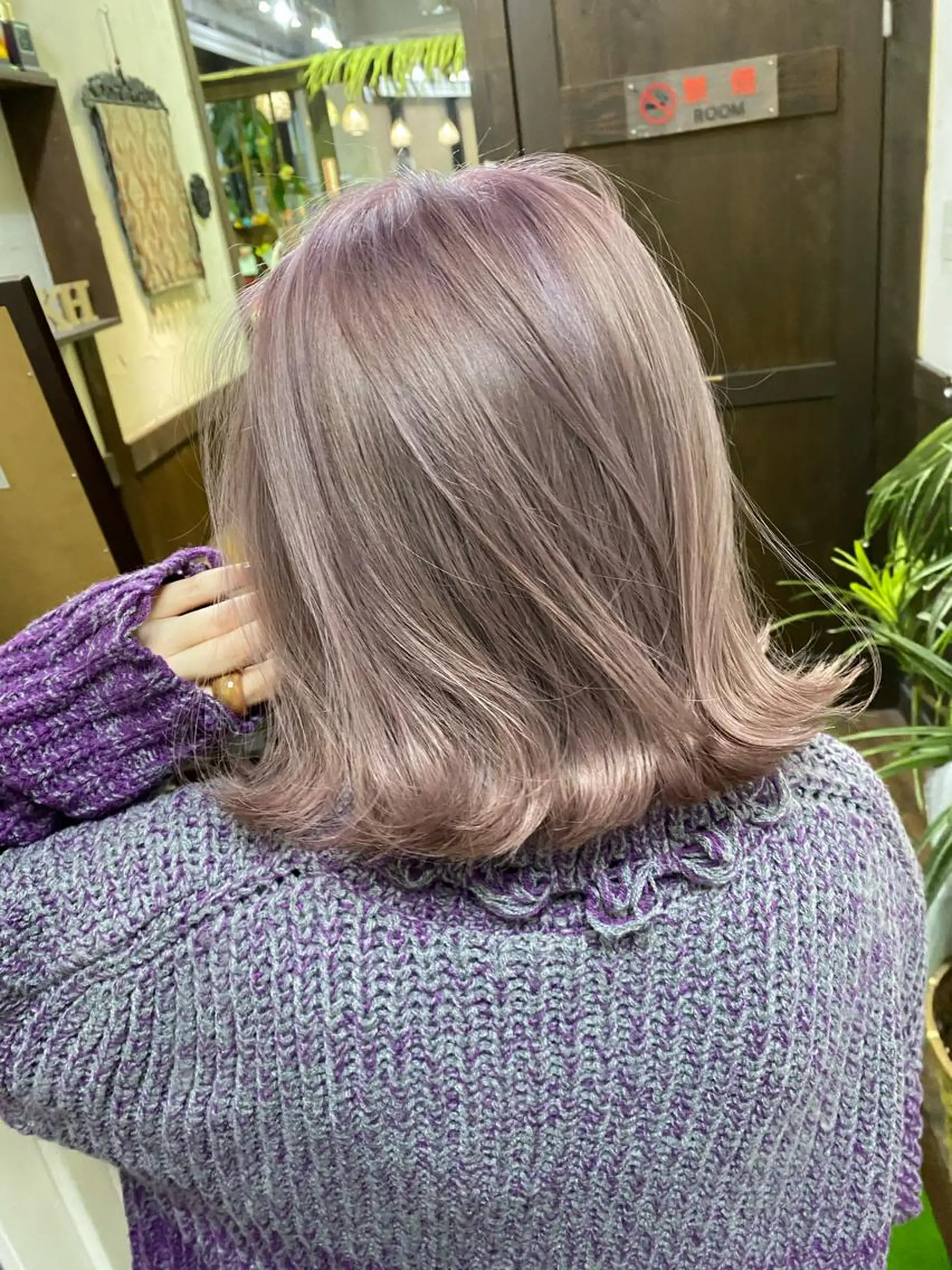 ミディアム カラー ブリーチ ピンクカラー ホワイトピンク ヘアカラー トリートメント PSY(サイ)池袋 金田尚久🎨のヘアスタイル