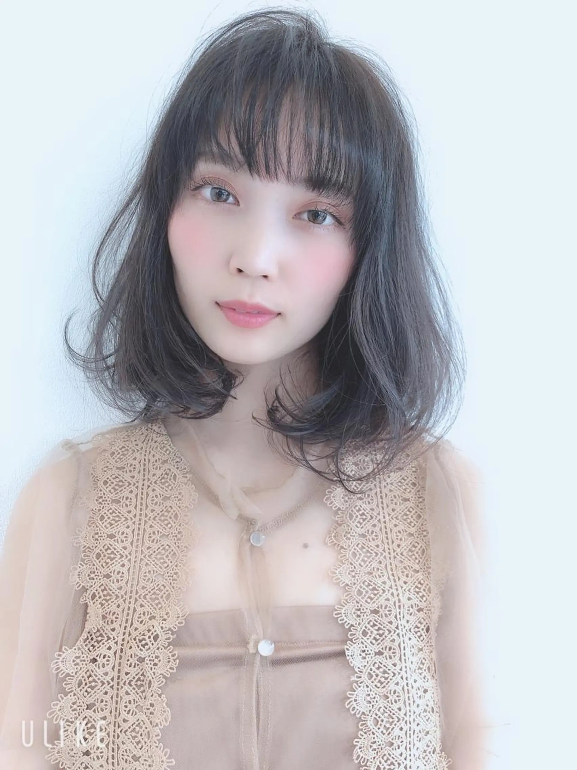 ミディアム カラー 似合わせカット 迫留由弥のヘアスタイル