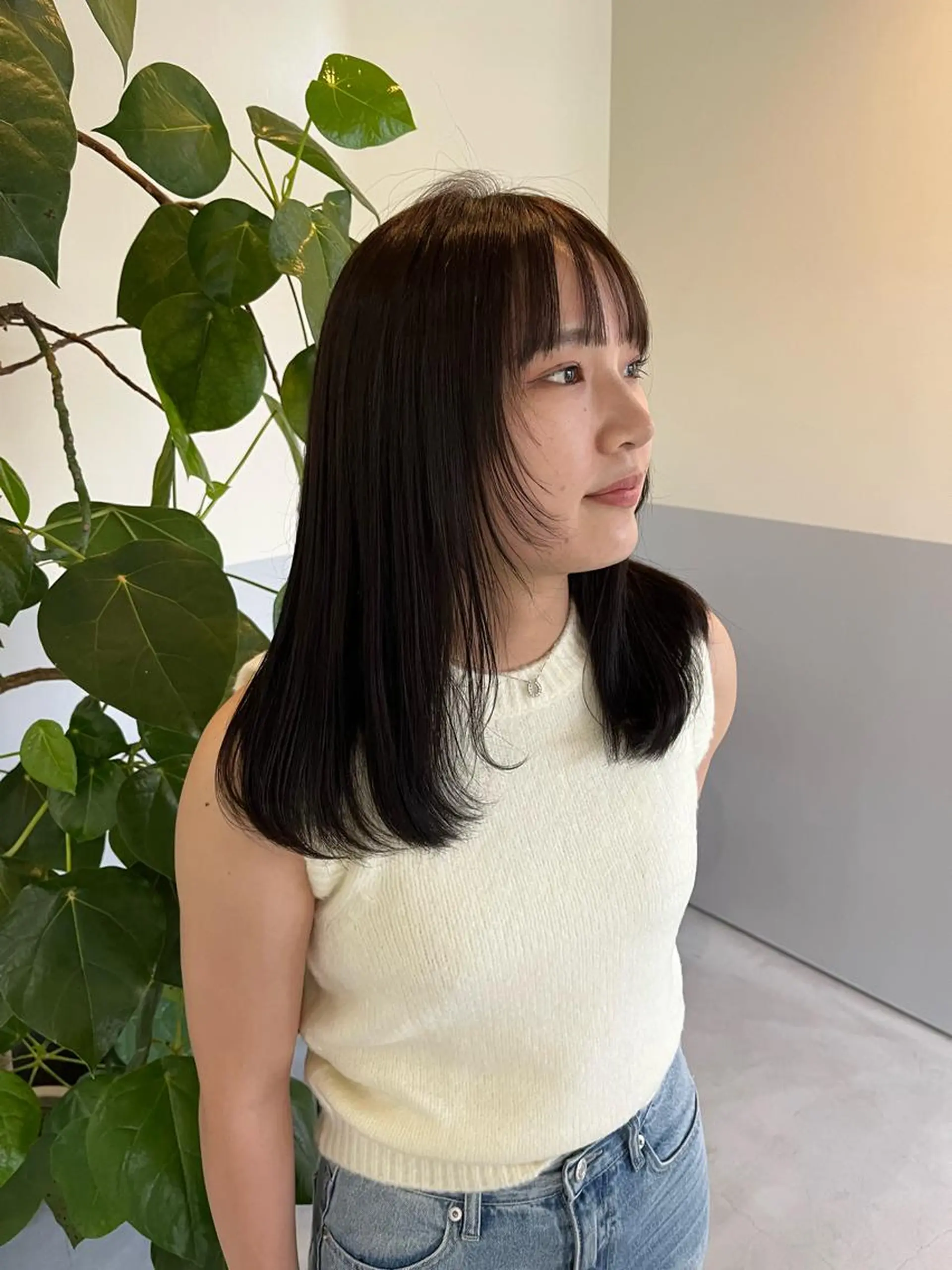 ミディアム 神谷 夏帆のヘアスタイル