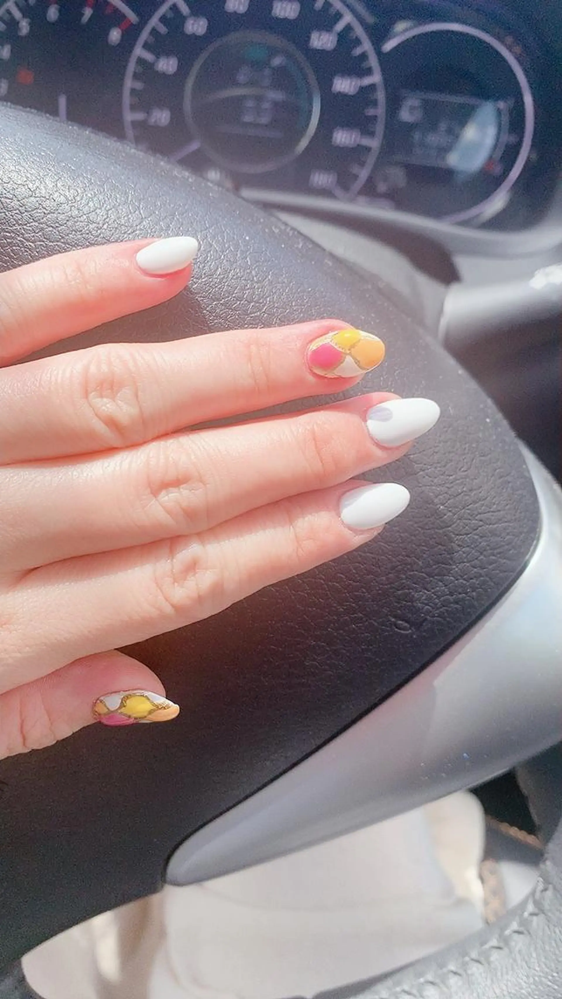 ネイル miu miuのネイルデザイン