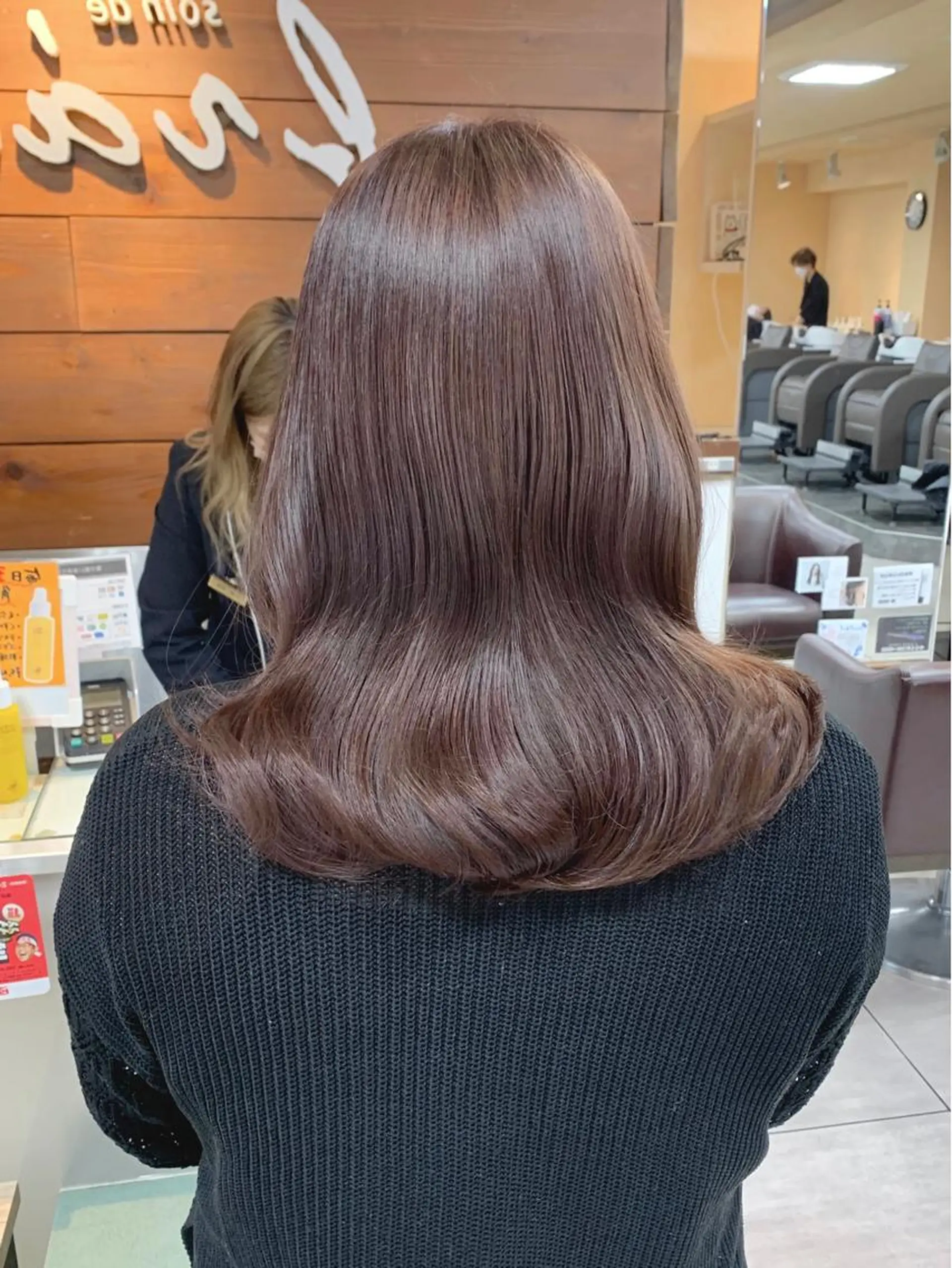 ミディアム パープルカラー カット ヘアカラー 🫧艶髪カラー🫧 森本くるみのヘアスタイル