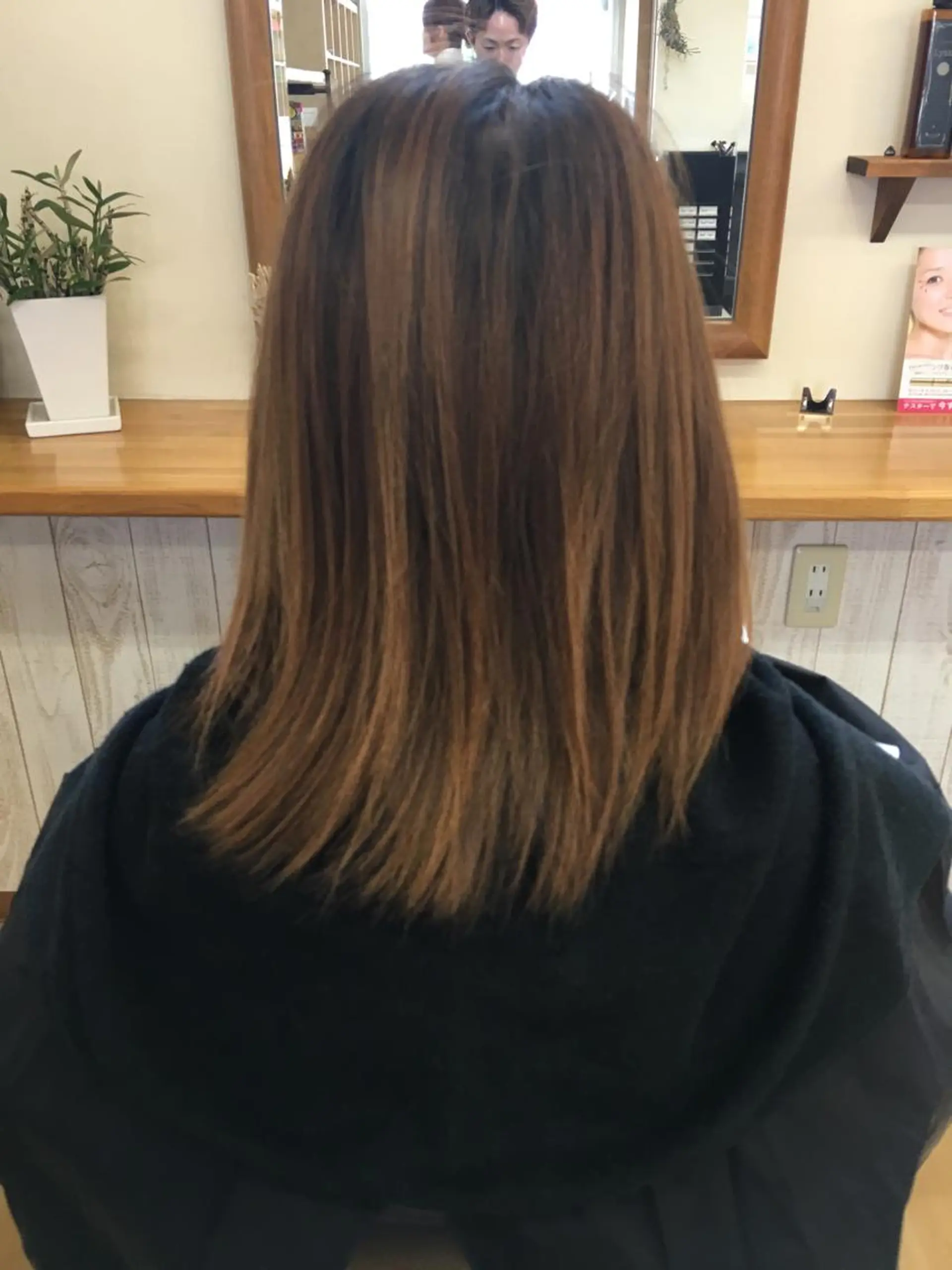 カラー アッシュ 平井 秀乙のヘアスタイル
