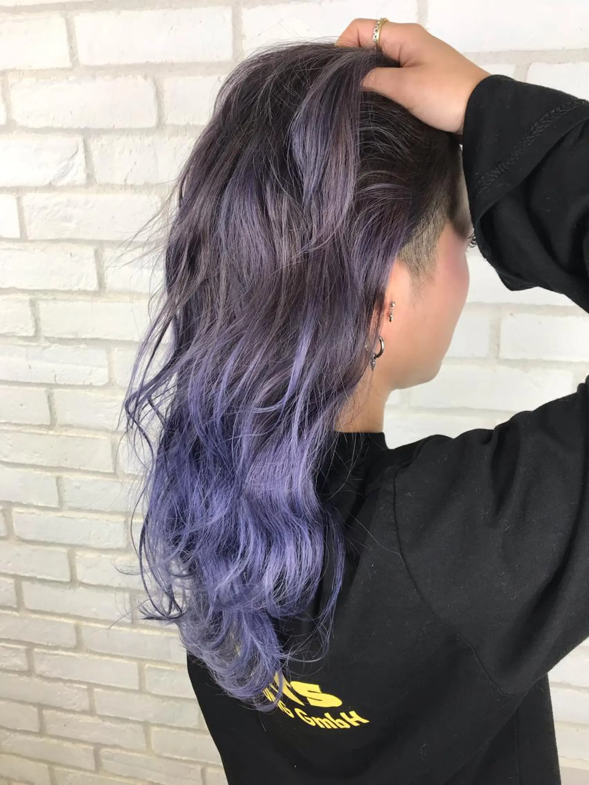 セミロング カラー 小島 侑衣のヘアスタイル