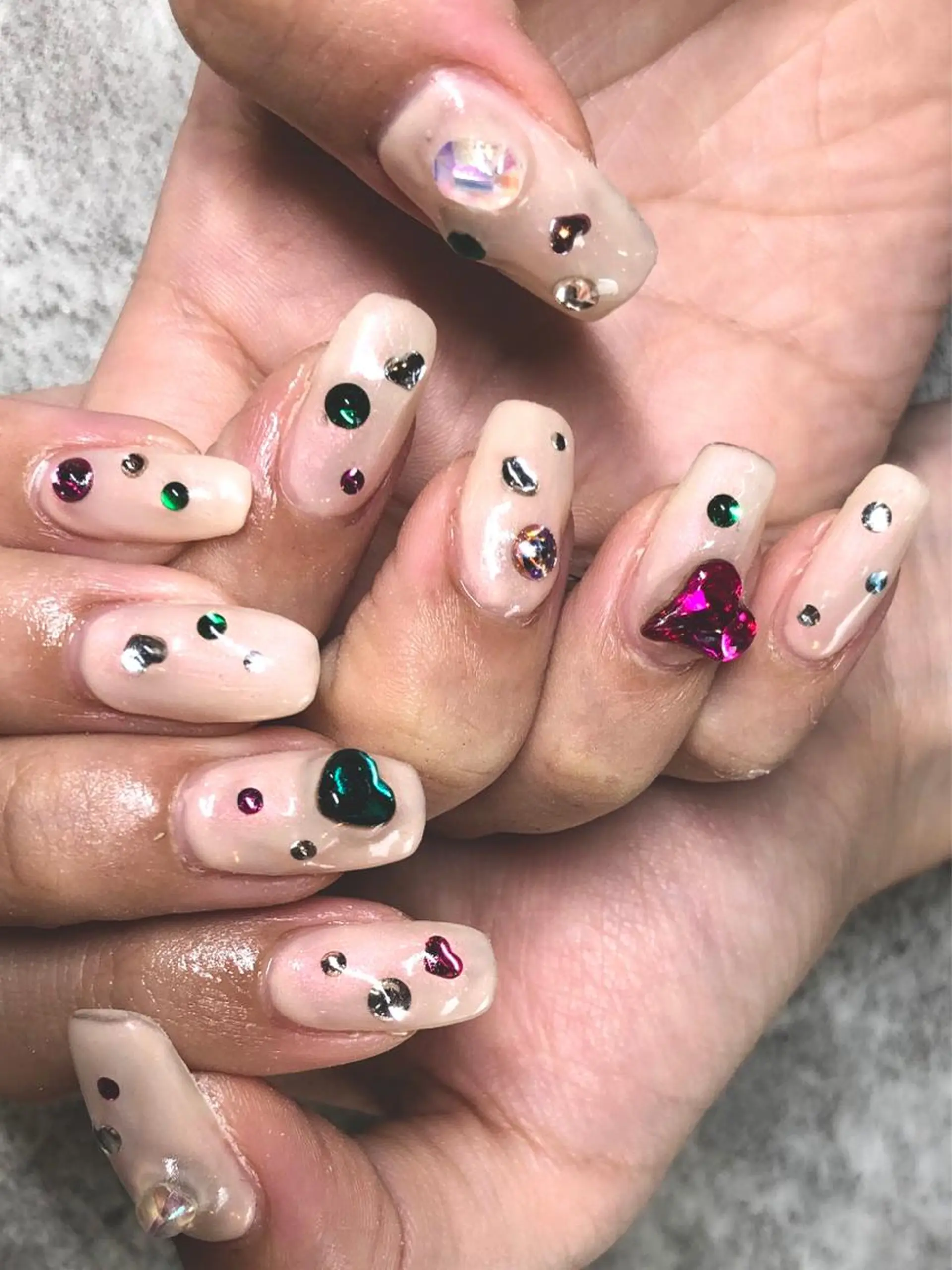 ネイル LUANA 里菜のネイルデザイン