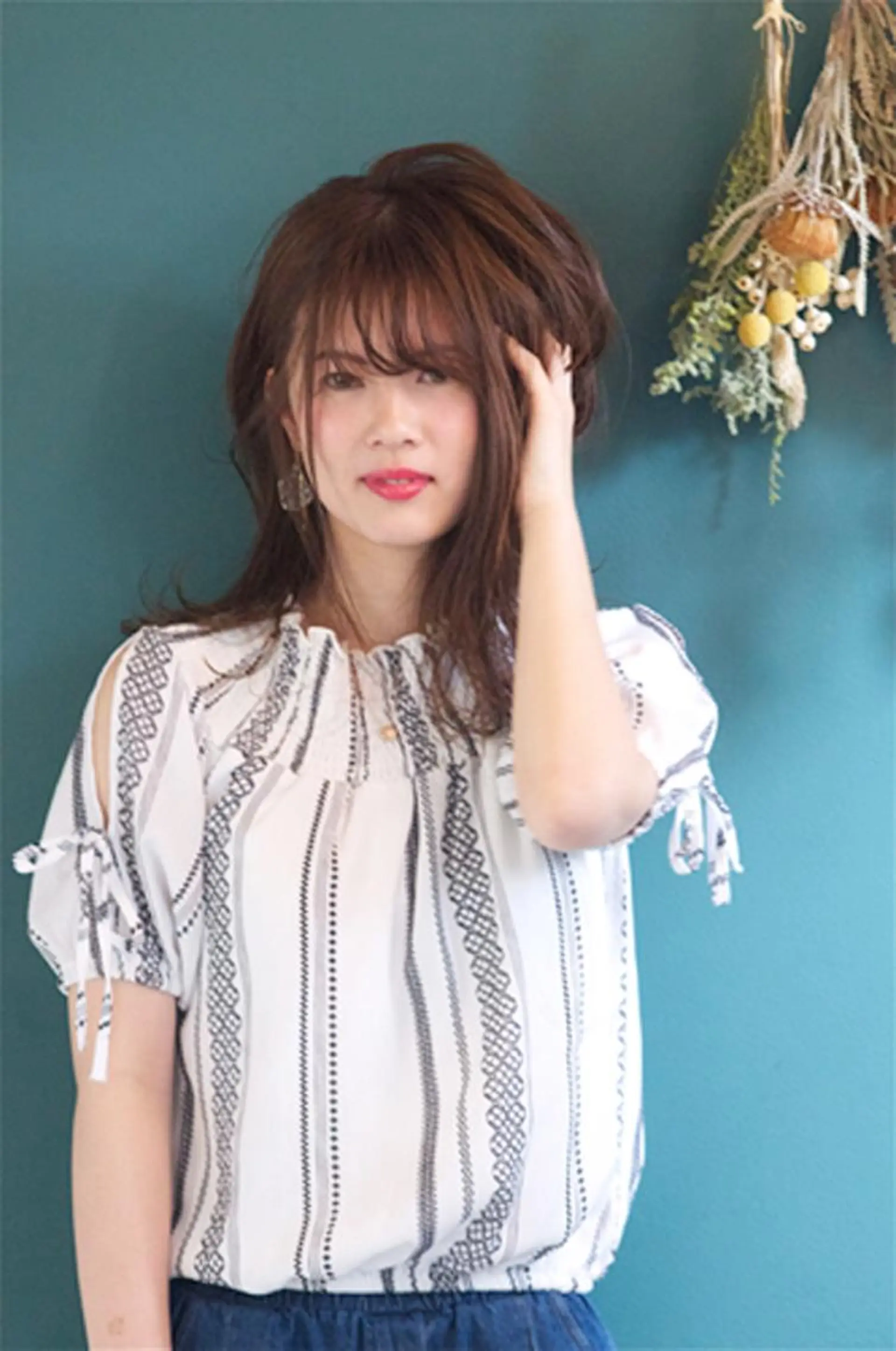 セミロング カラー ITO YUKIのヘアスタイル