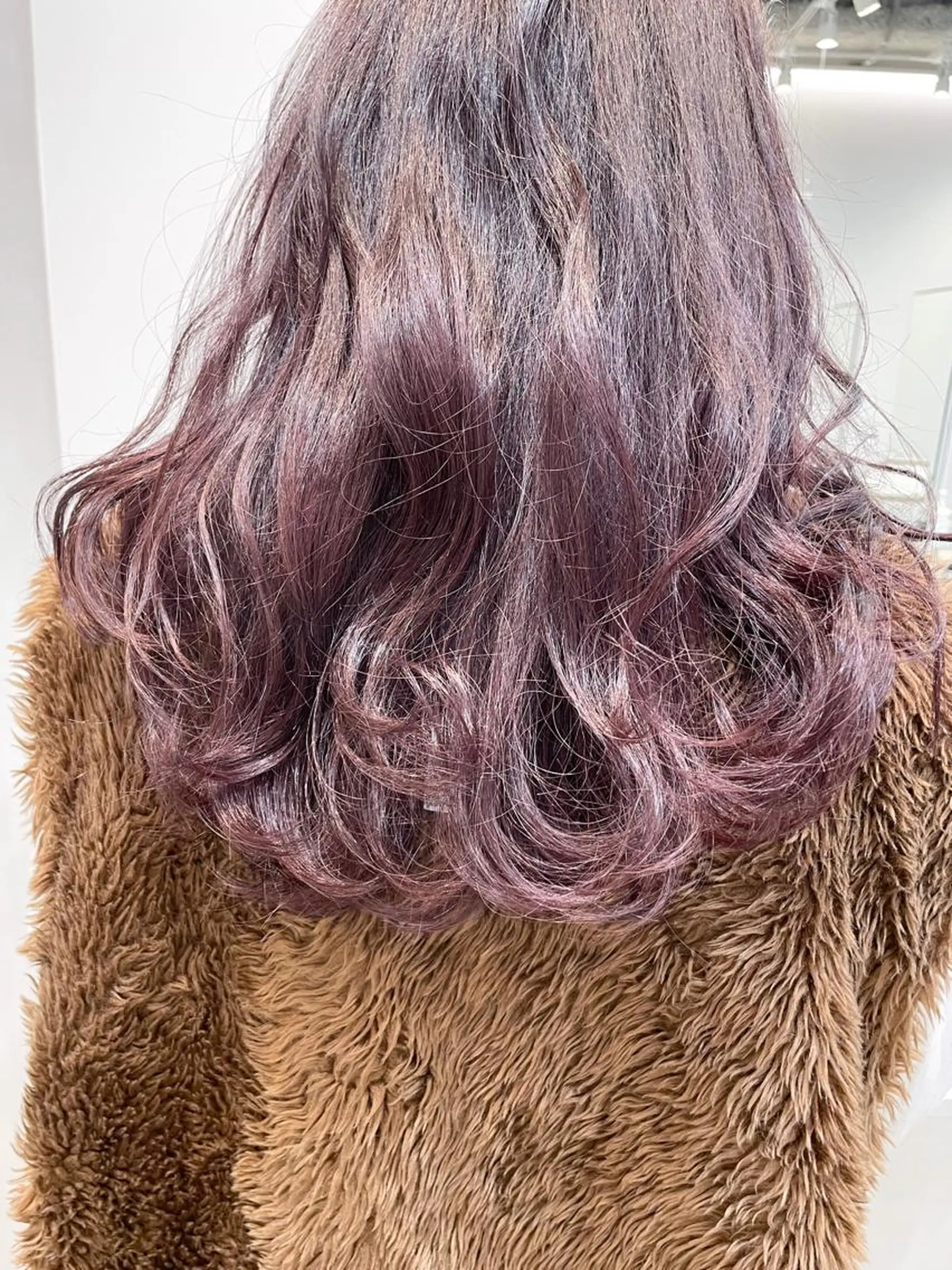 ロング カラー 青木 優歩のヘアスタイル