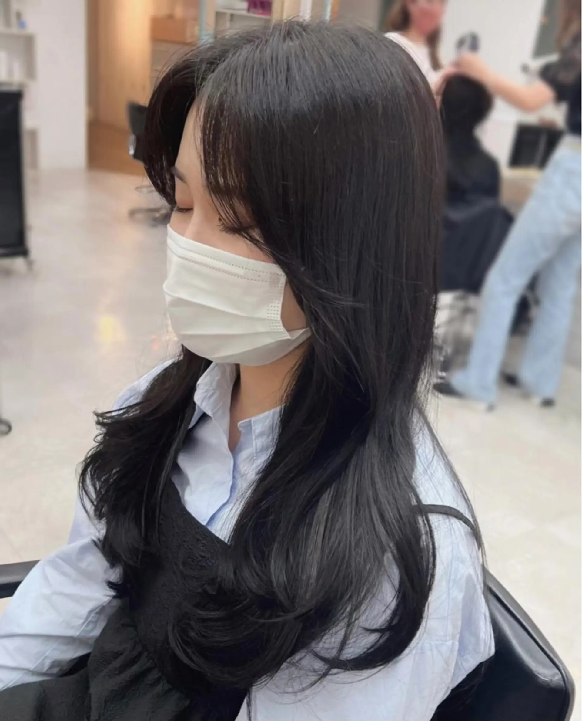 セミロング レイヤーカット 産休中🎀 しょうこLuanaのヘアスタイル