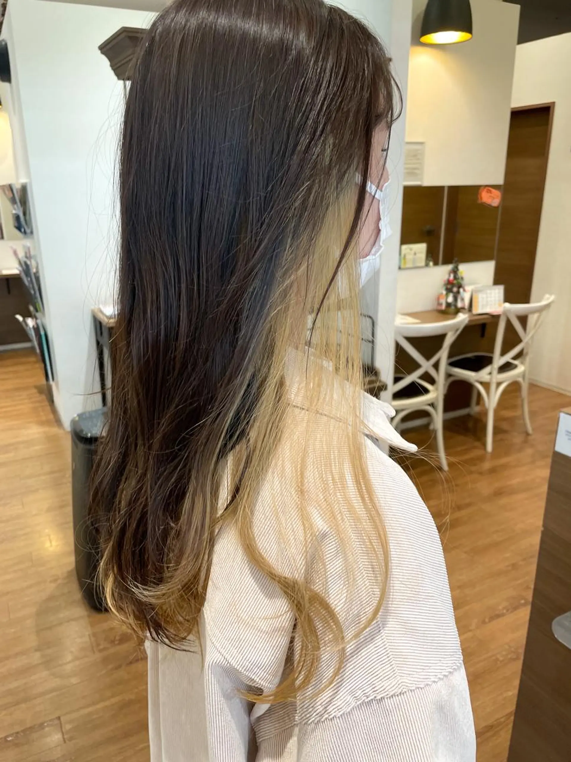 ロング カラー ベージュカラー インナーカラー ミルクティーベージュ 髪質改善/ブリーチ 田代 龍我のヘアスタイル