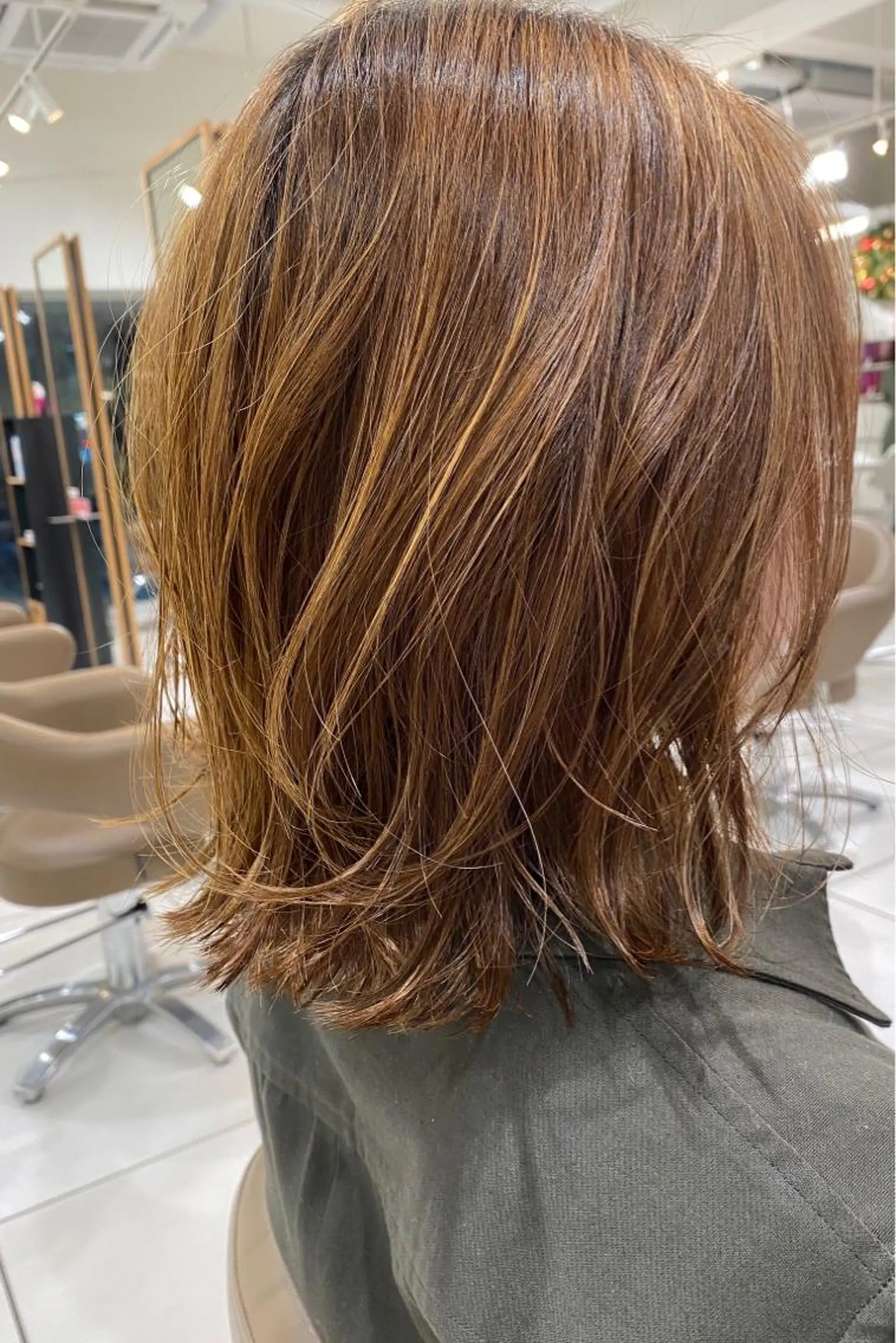 ミディアム カラー ハイライトカラー ハイライト 樋口 雄稀のヘアスタイル