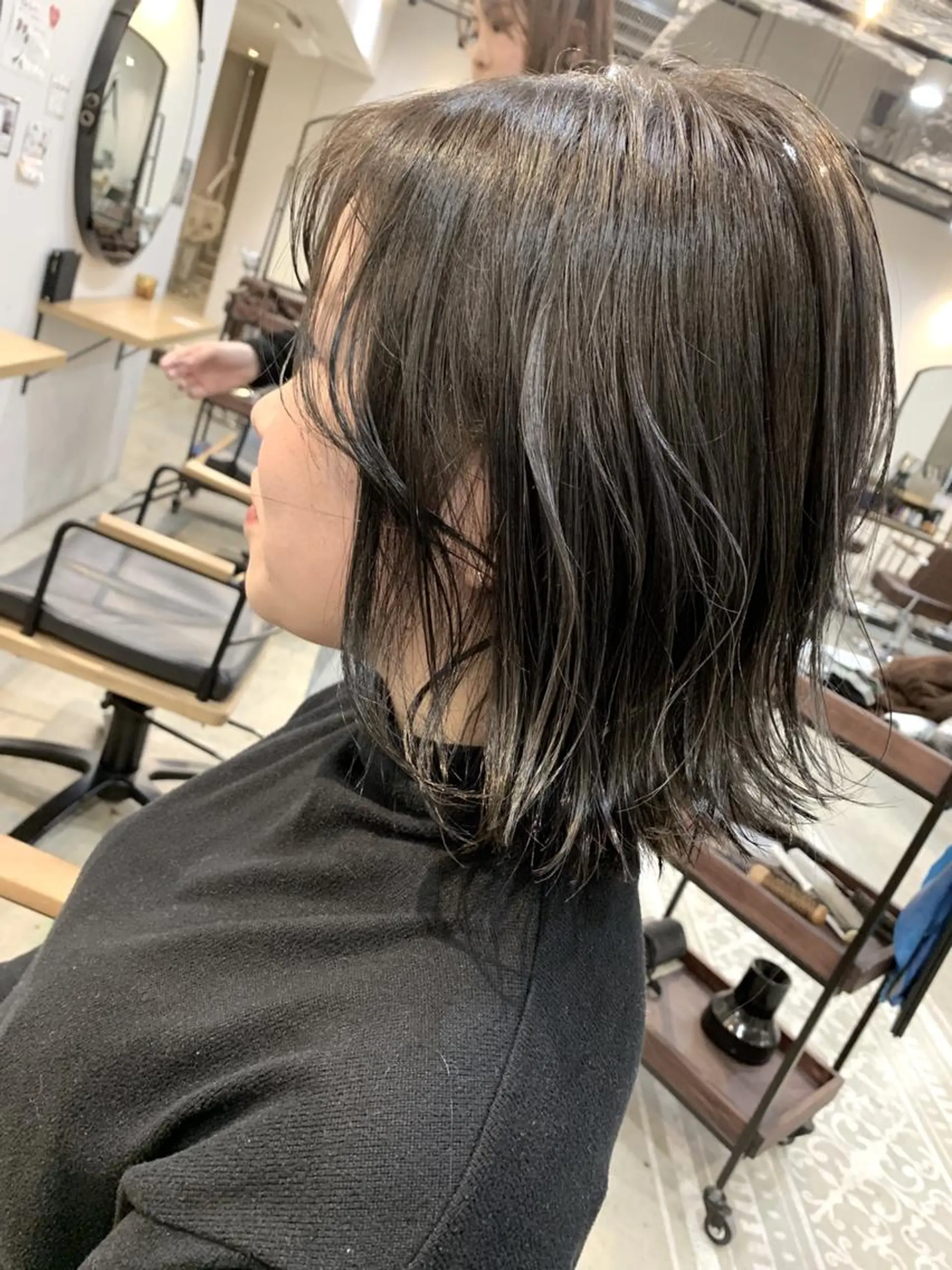 ミディアム カラー パーマ ヘアアレンジ メンズ キッズ ネイル マツエク・マツパ 中津No.1髪質改善 店長✨透ける暗髪のヘアスタイル