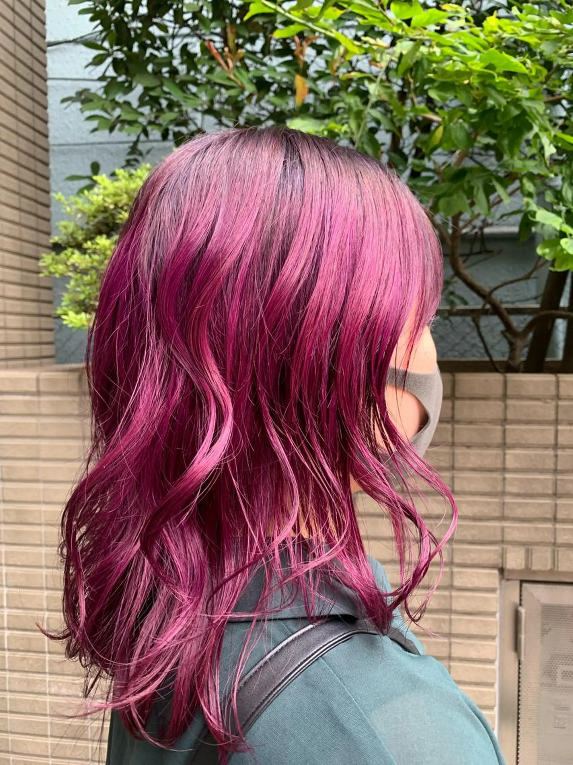 ミディアム カラー ブリーチ ケアブリーチ バイオレットカラー トリートメント 澤井 佑果のヘアスタイル