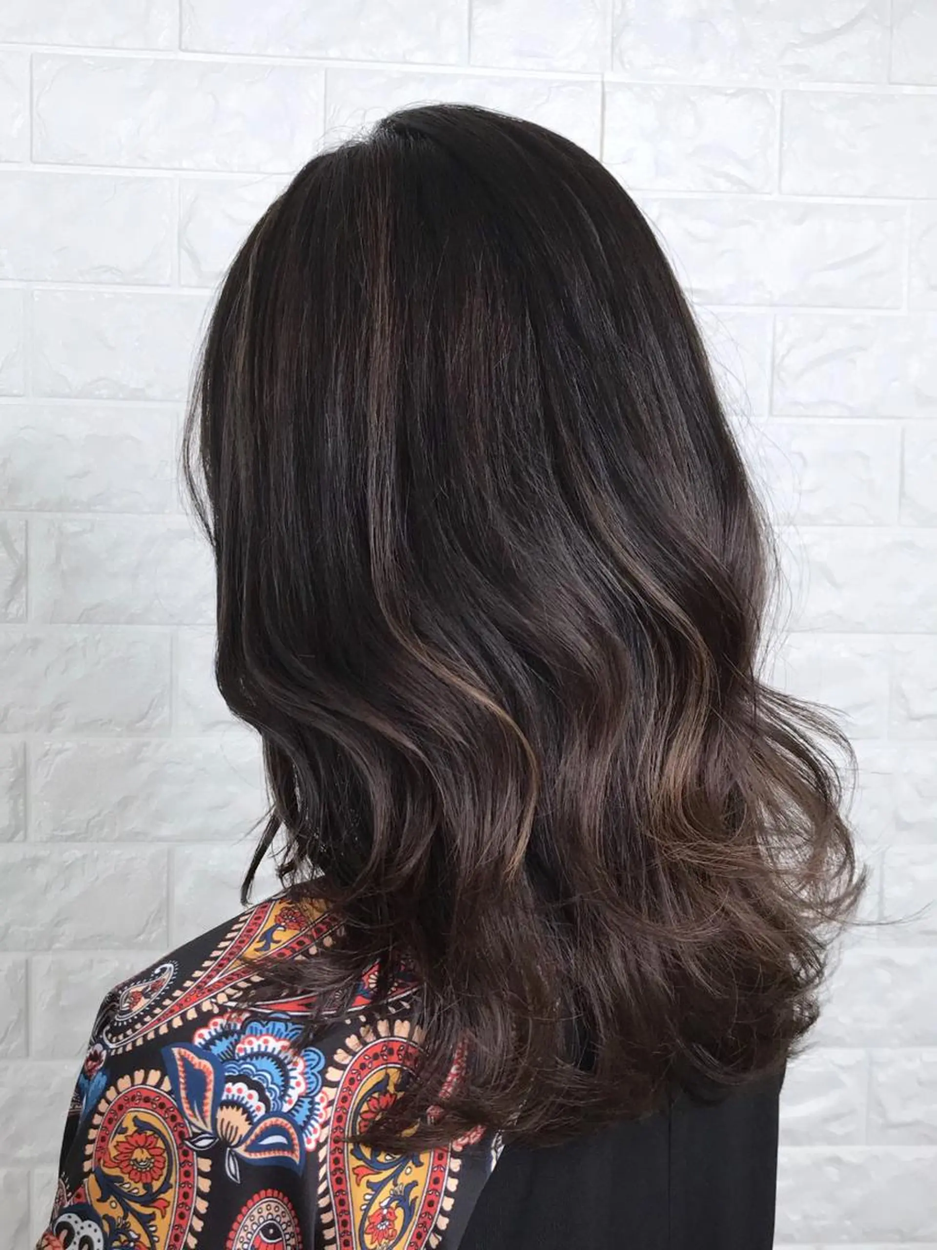 ミディアム カラー アッシュ ダークアッシュ ハイライトカラー イルミナカラー ハイライト エイジングケア特化 美容師✂️山崎竜二のヘアスタイル