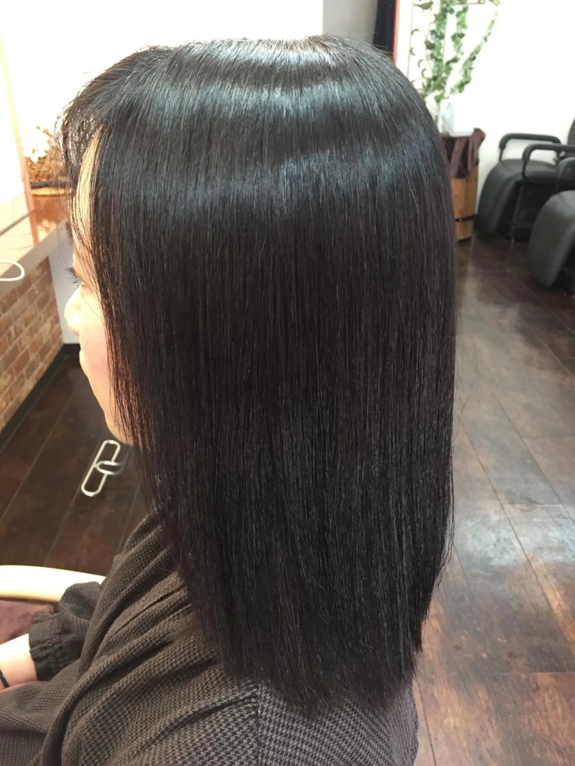 セミロング パーマ 桧山 真のヘアスタイル