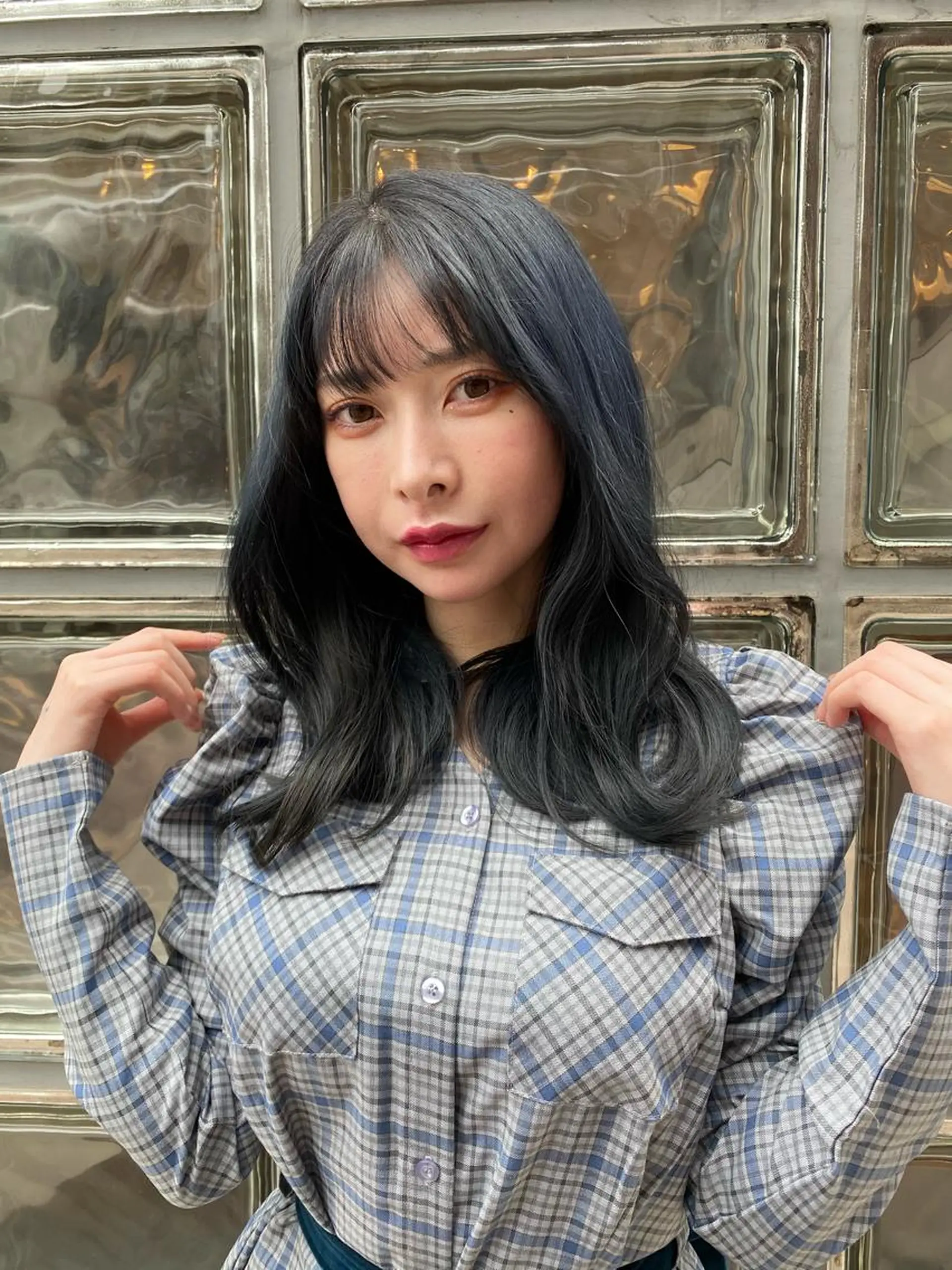 ミディアム カット ヘアカラー トリートメント レイヤーカット /透明感カラー西田のヘアスタイル