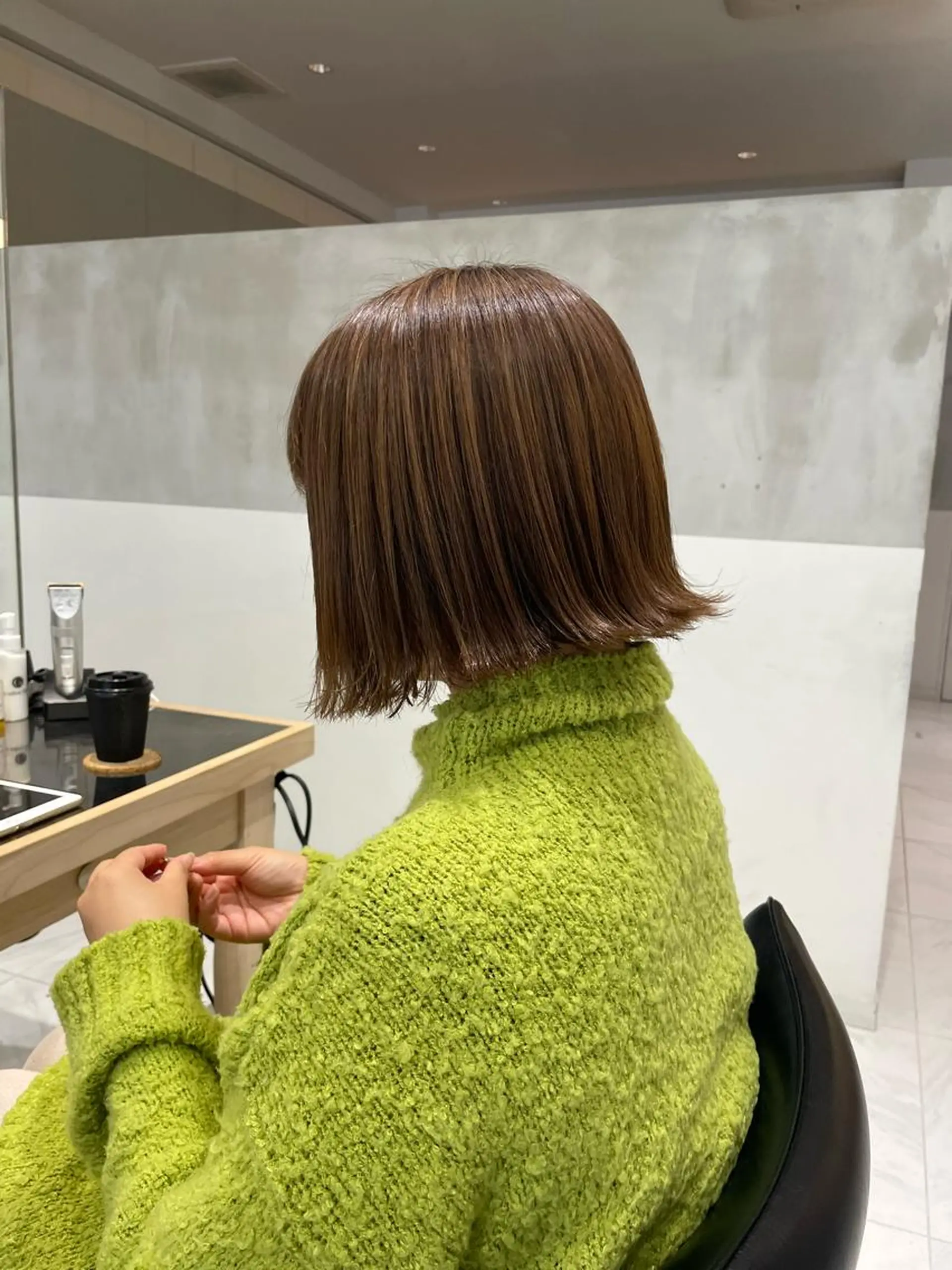 ショート ボブ 外ハネヘア カット トリートメント ヘッドスパ ヘアセット オリーブ カラー✨有坂映哉のヘアスタイル