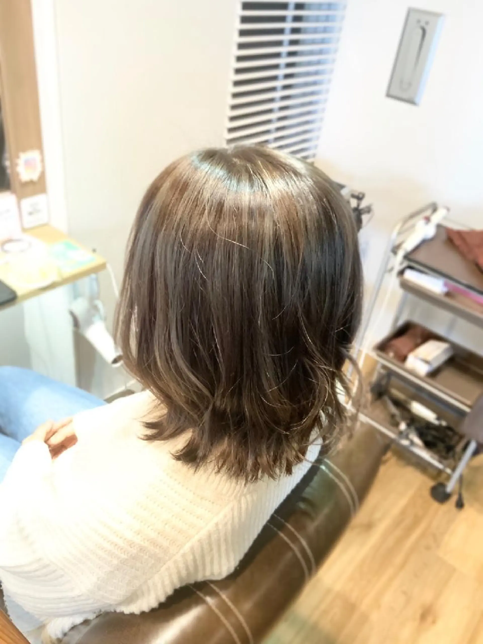 カラー ベージュカラー ハイライトカラー ヘアカラー トリートメント 堀 望美のヘアスタイル