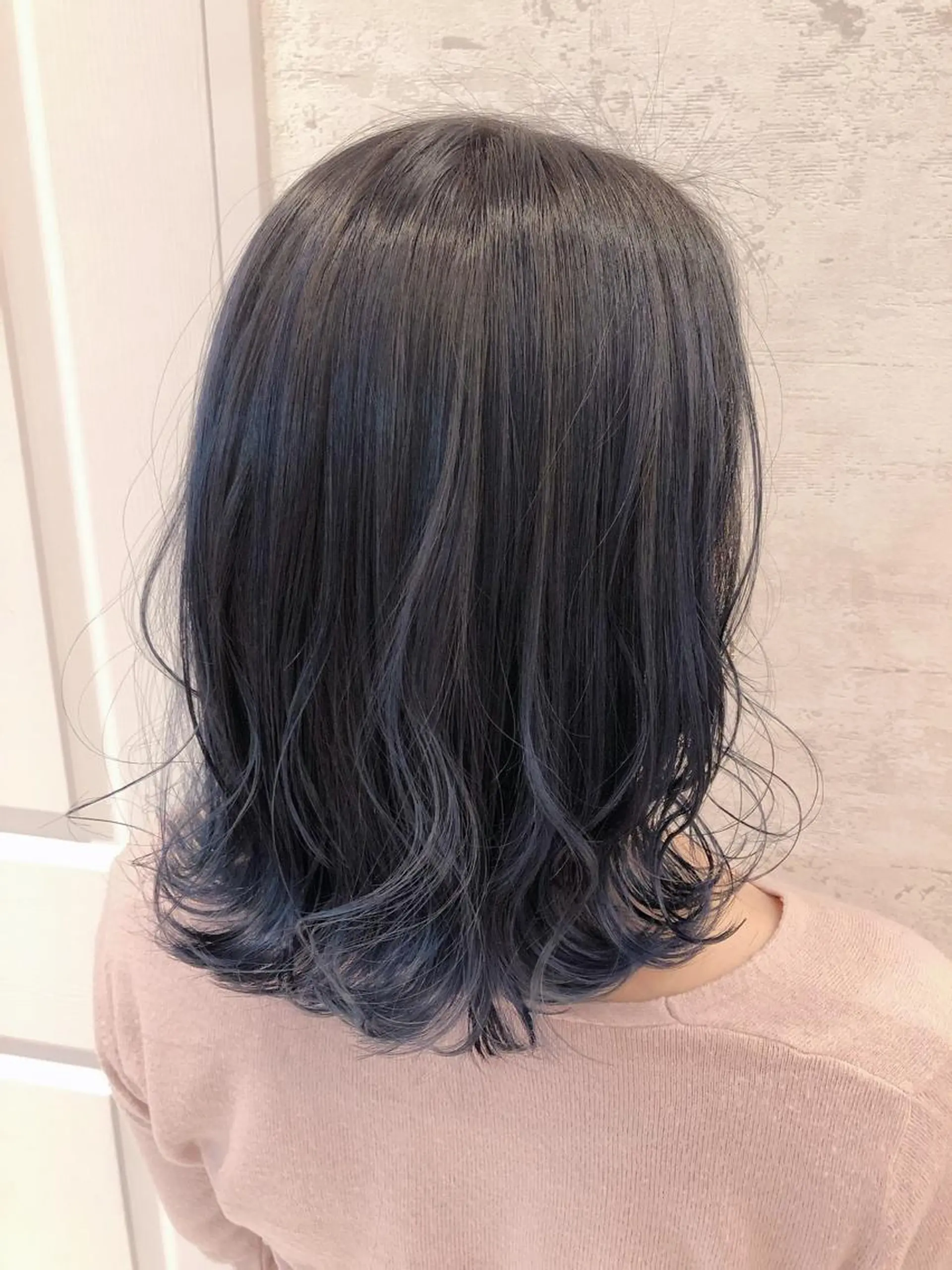 ミディアム ヘアカラー 代表山口ひな 髪質改善のプロのヘアスタイル