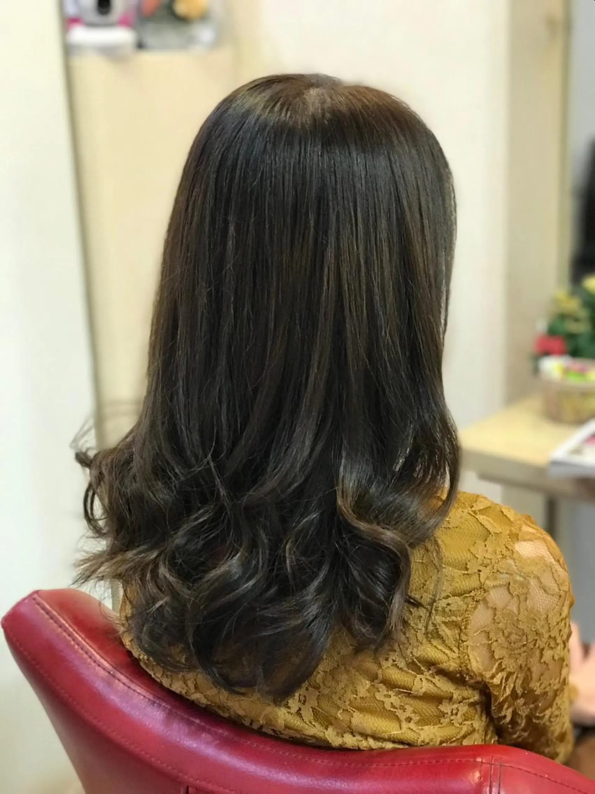 カラー 渋谷宮益坂 omoのヘアスタイル
