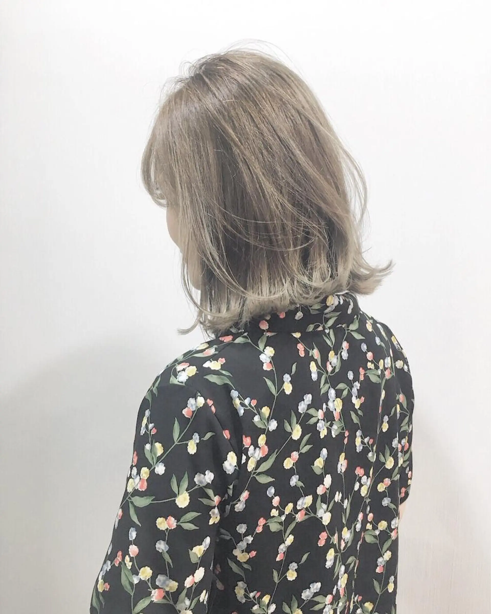 ショート カラー パーマ ヘアアレンジ テディ teddyのヘアスタイル