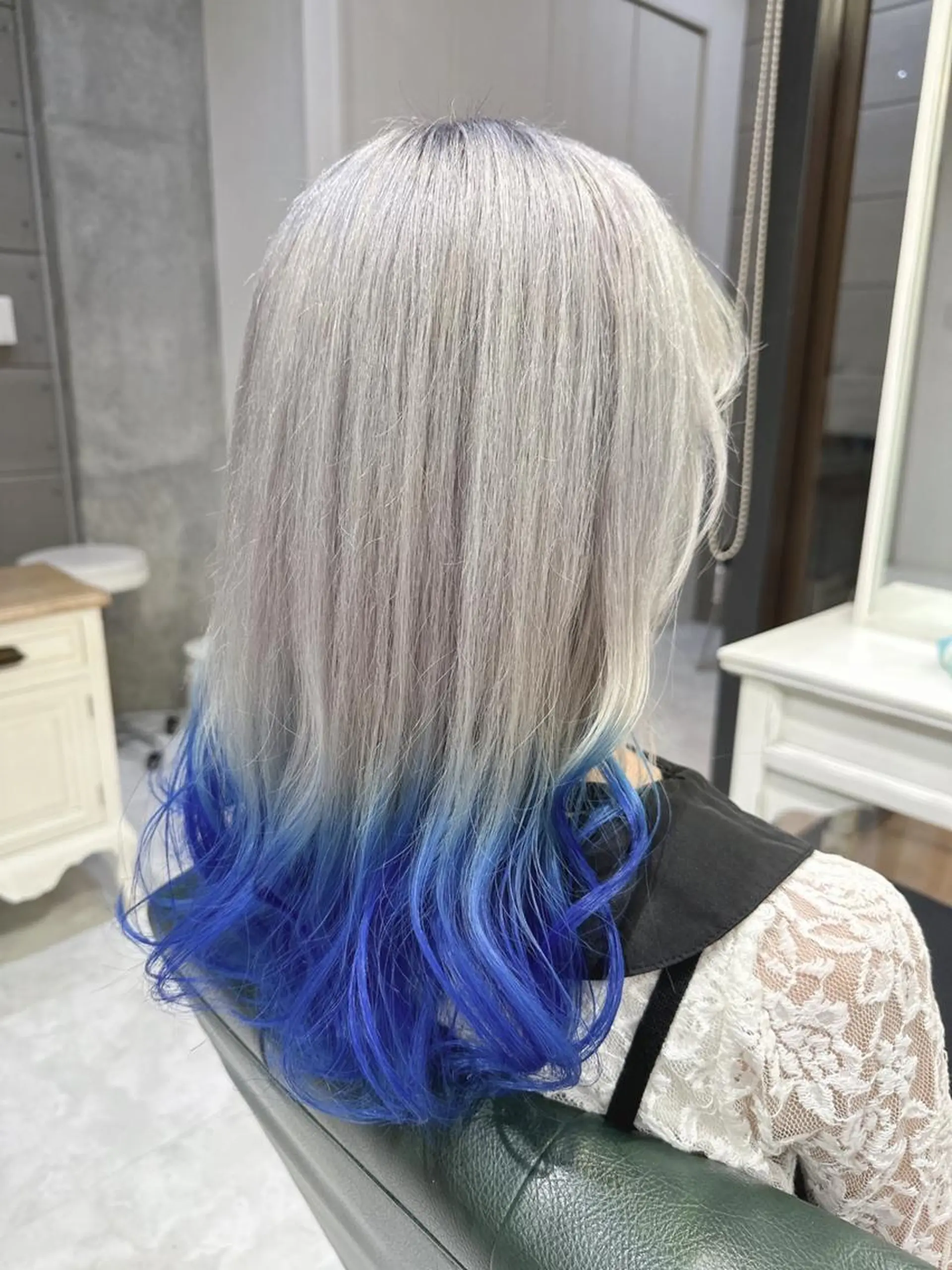 ロング カラー ヘアアレンジ ブルーカラー グラデーションカラー グレージュ モテ髪透明感❤️ デイズヘアカラーのヘアスタイル