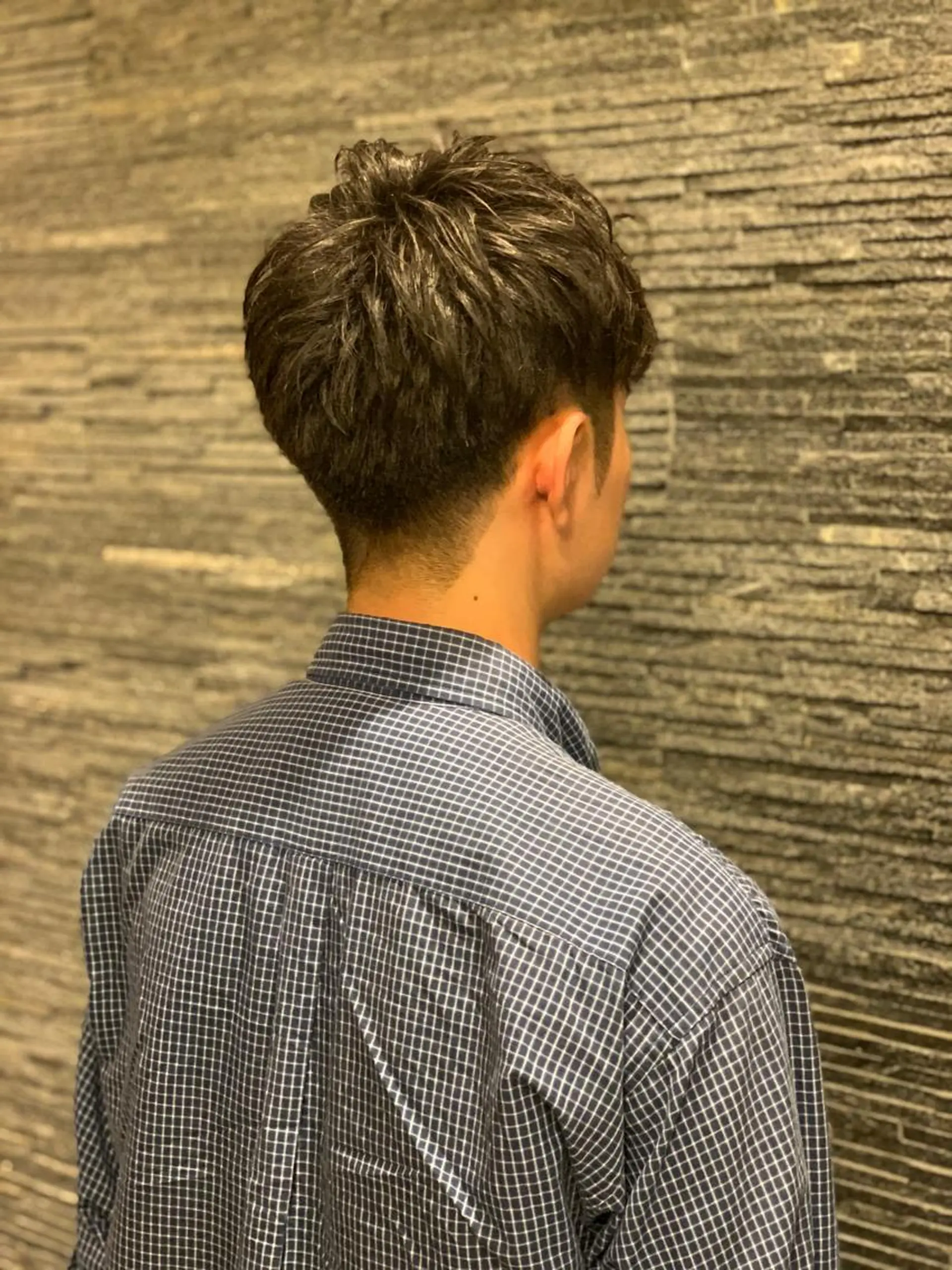 ミディアム メンズ HIROGINZAプレミアムバーバー赤坂店所属・田中 千恩のヘアスタイル