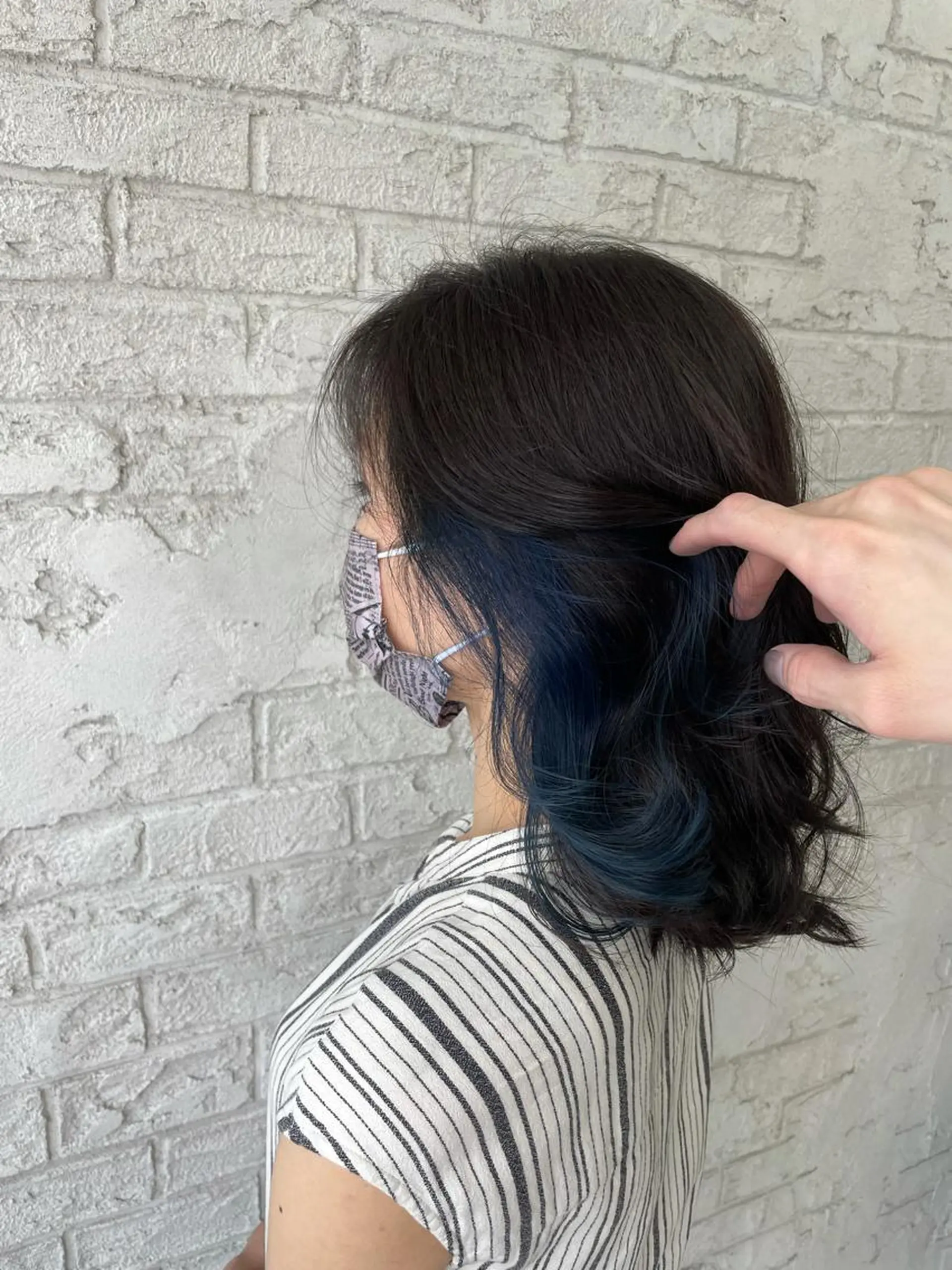 ミディアム カラー ブルーカラー イヤリングカラー インナーカラー ブリーチ特化 ハイトーンRYOYAのヘアスタイル