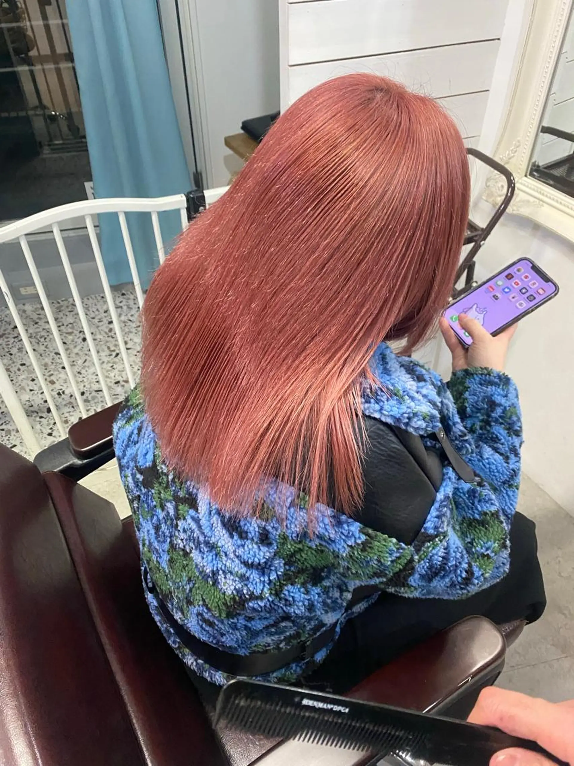 セミロング カラー ミルクティーベージュ outaのヘアスタイル