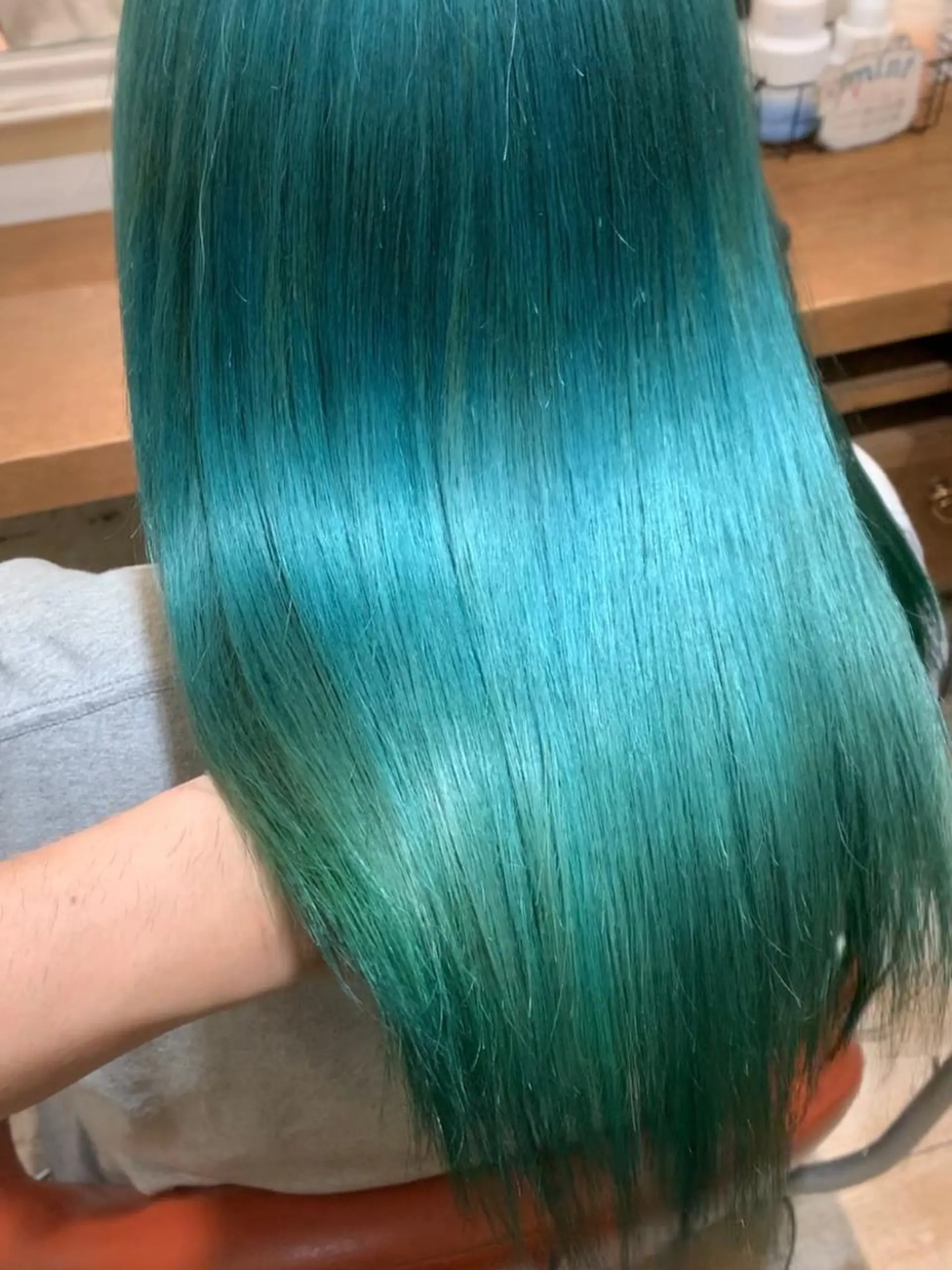 ミディアム カラー エメラルドグリーン ヘアカラー トリートメント 髪質改善＊韓国ヘア＊ レイヤー＊IBUKIのヘアスタイル