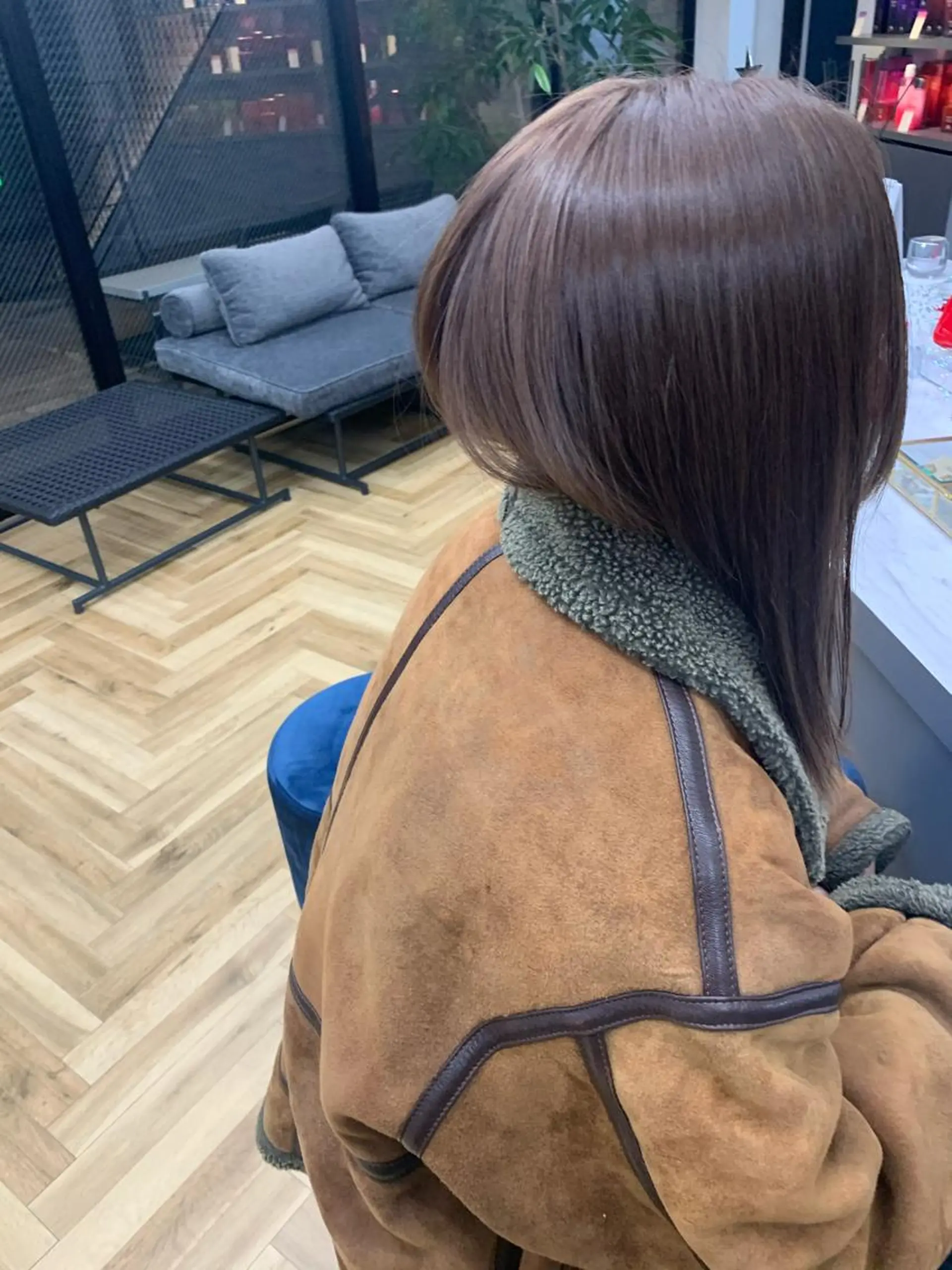 ロング ヘアカラー 福山 晴香のヘアスタイル