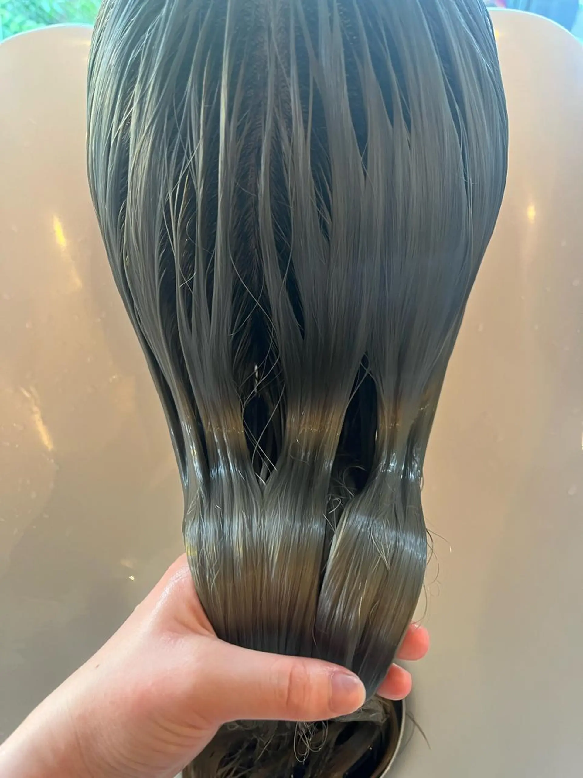 ロング 無料カットモデル ユナのヘアスタイル