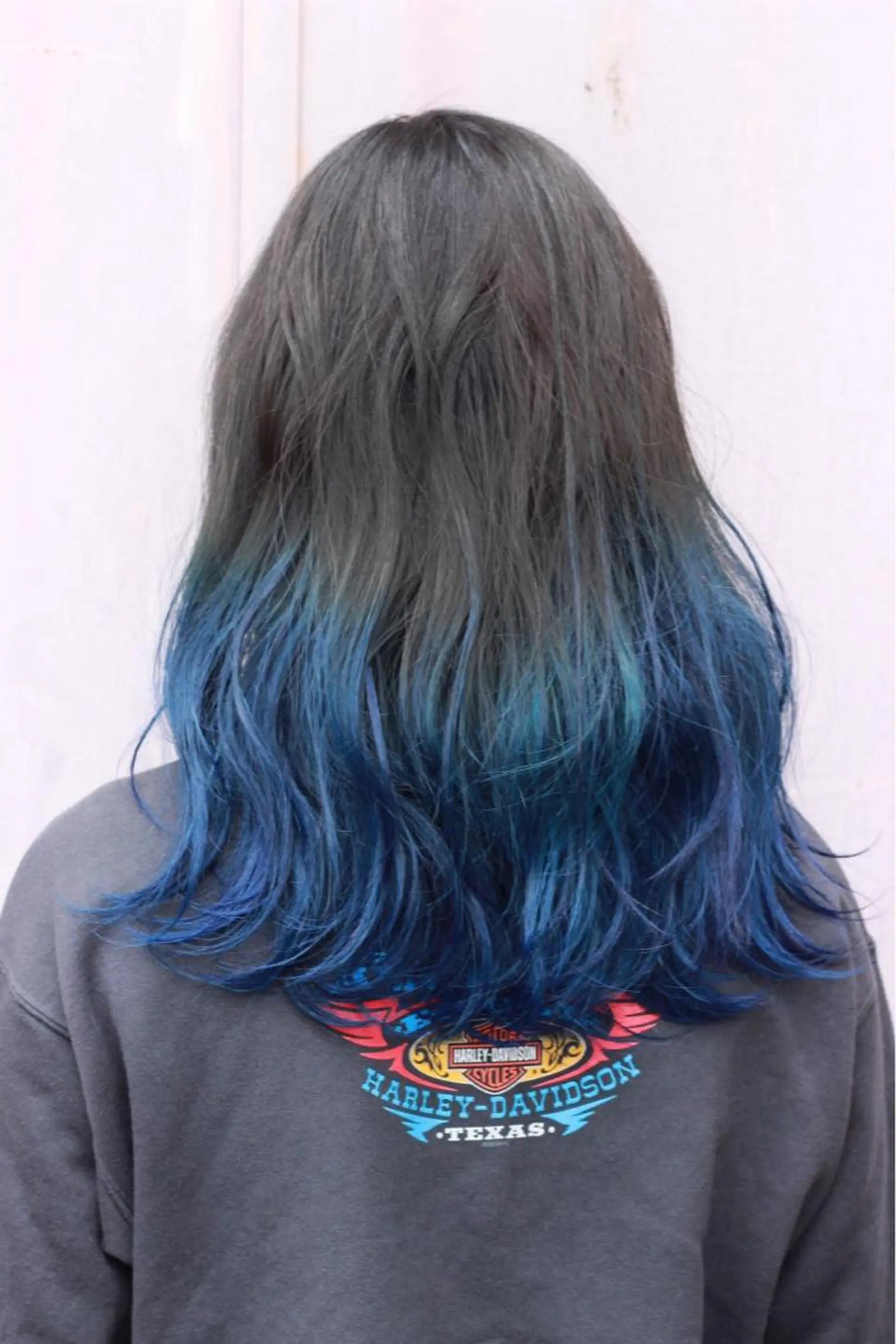 セミロング カラー ブルーカラー グラデーションカラー ヘアカラー Viage （ビアージュ）のヘアスタイル