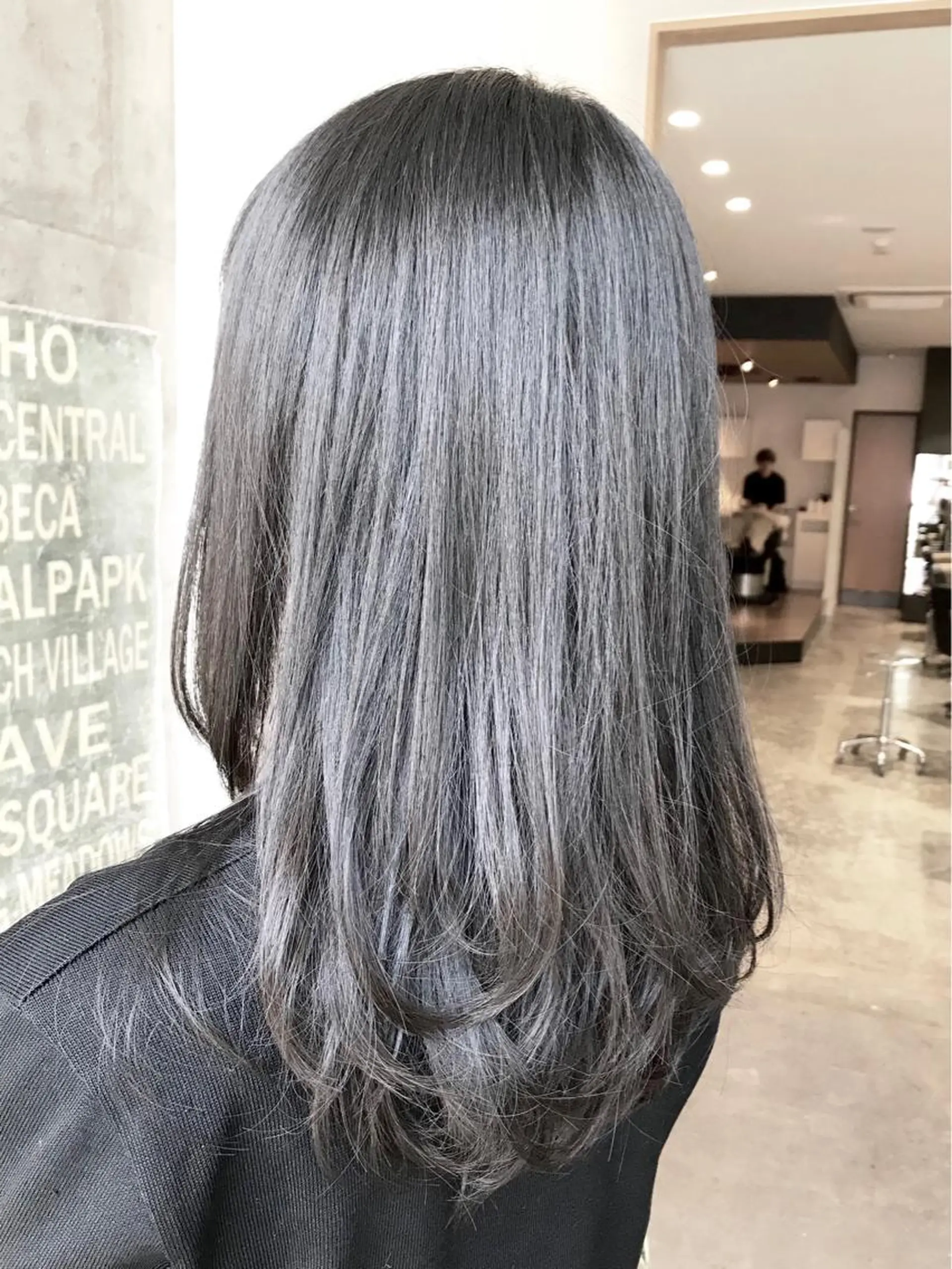 セミロング カラー KEN KENのヘアスタイル