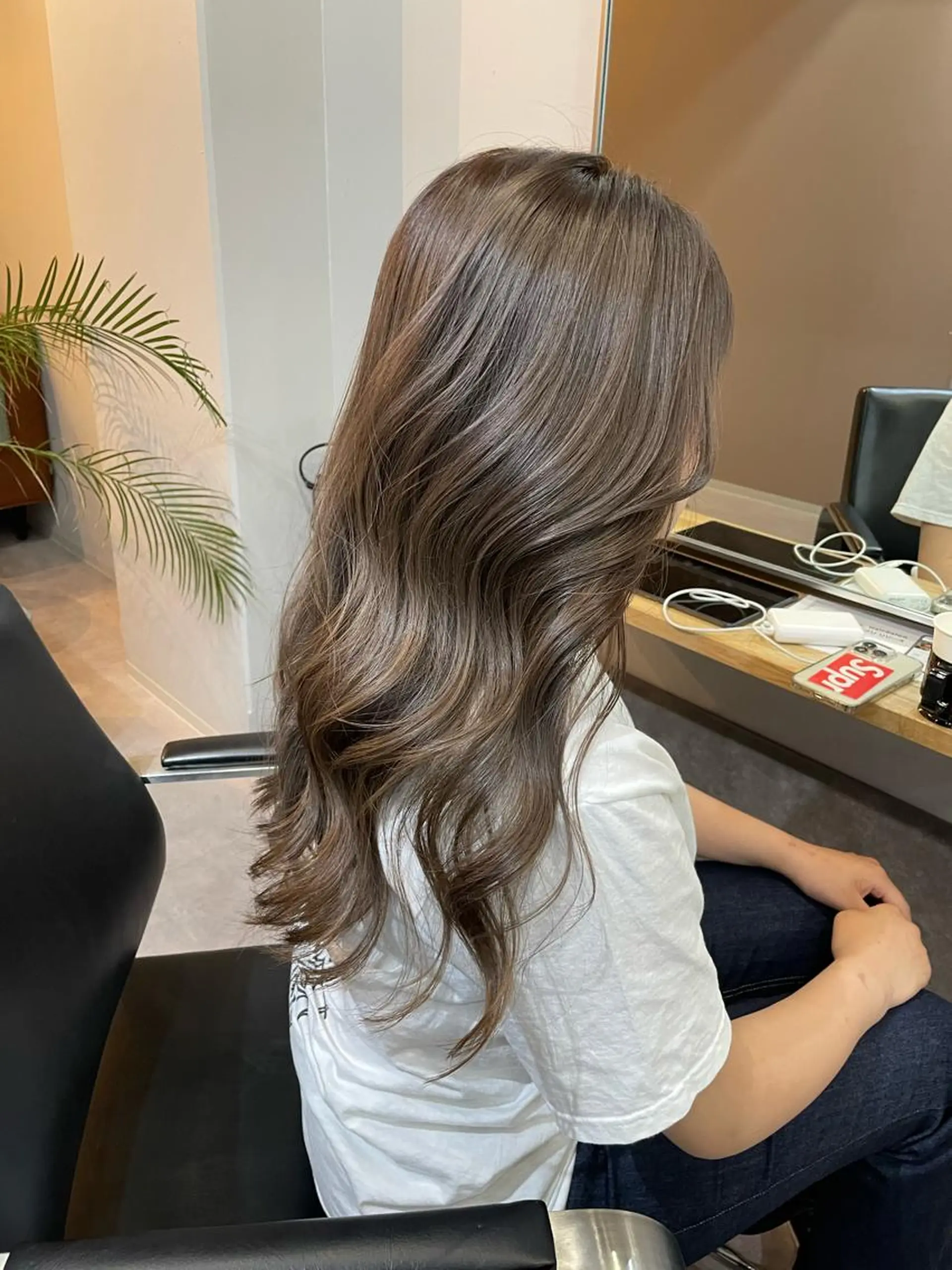 ロング カラー ミルクティーベージュ ❤︎レイヤー　MIAのヘアスタイル