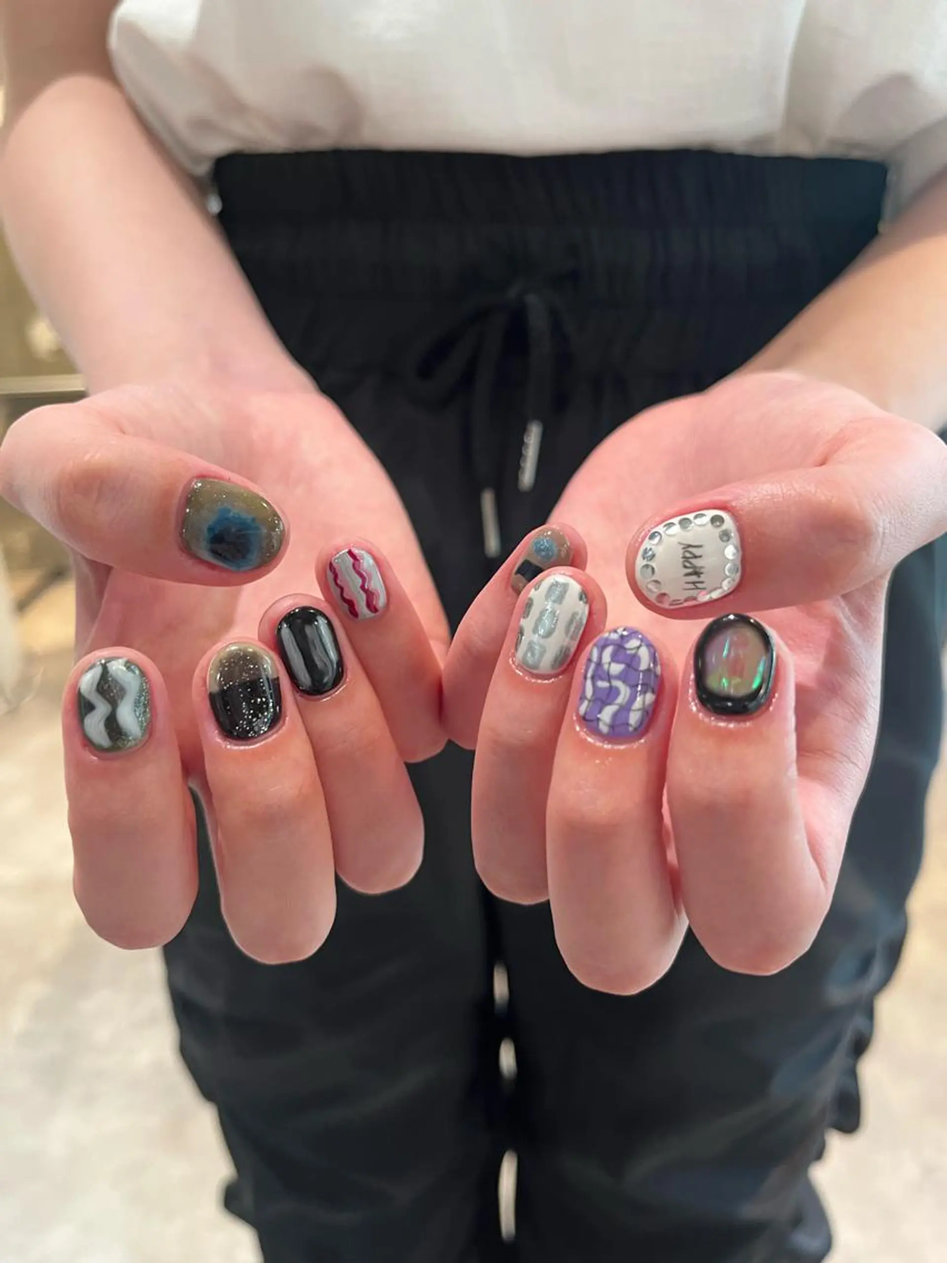 ネイル ハンドネイル ZEST kalon RINAのマツエク・マツパデザイン