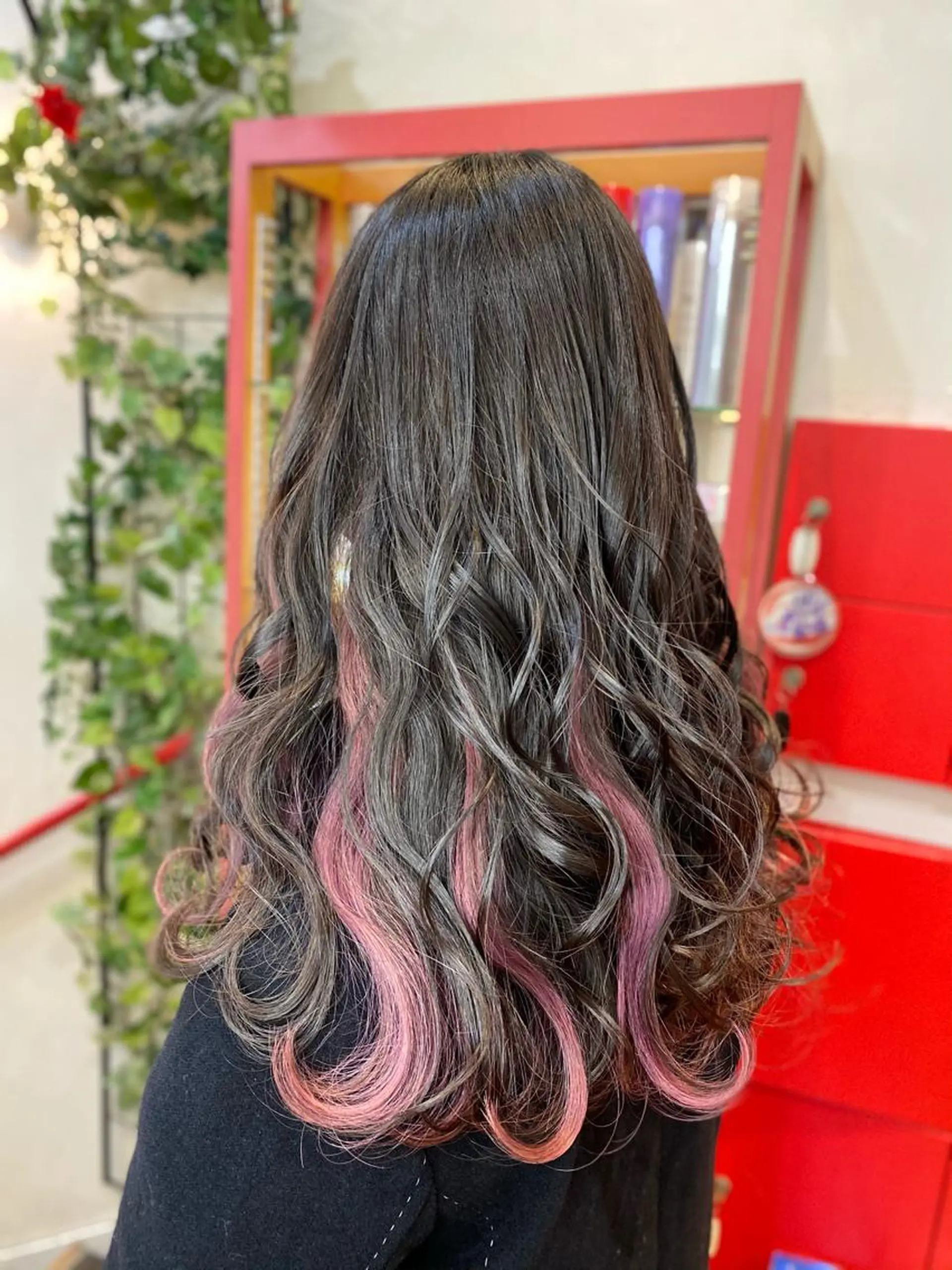 セミロング ヘアカラー ゆぴ☾‪/推しカラー /ハイトーンのヘアスタイル