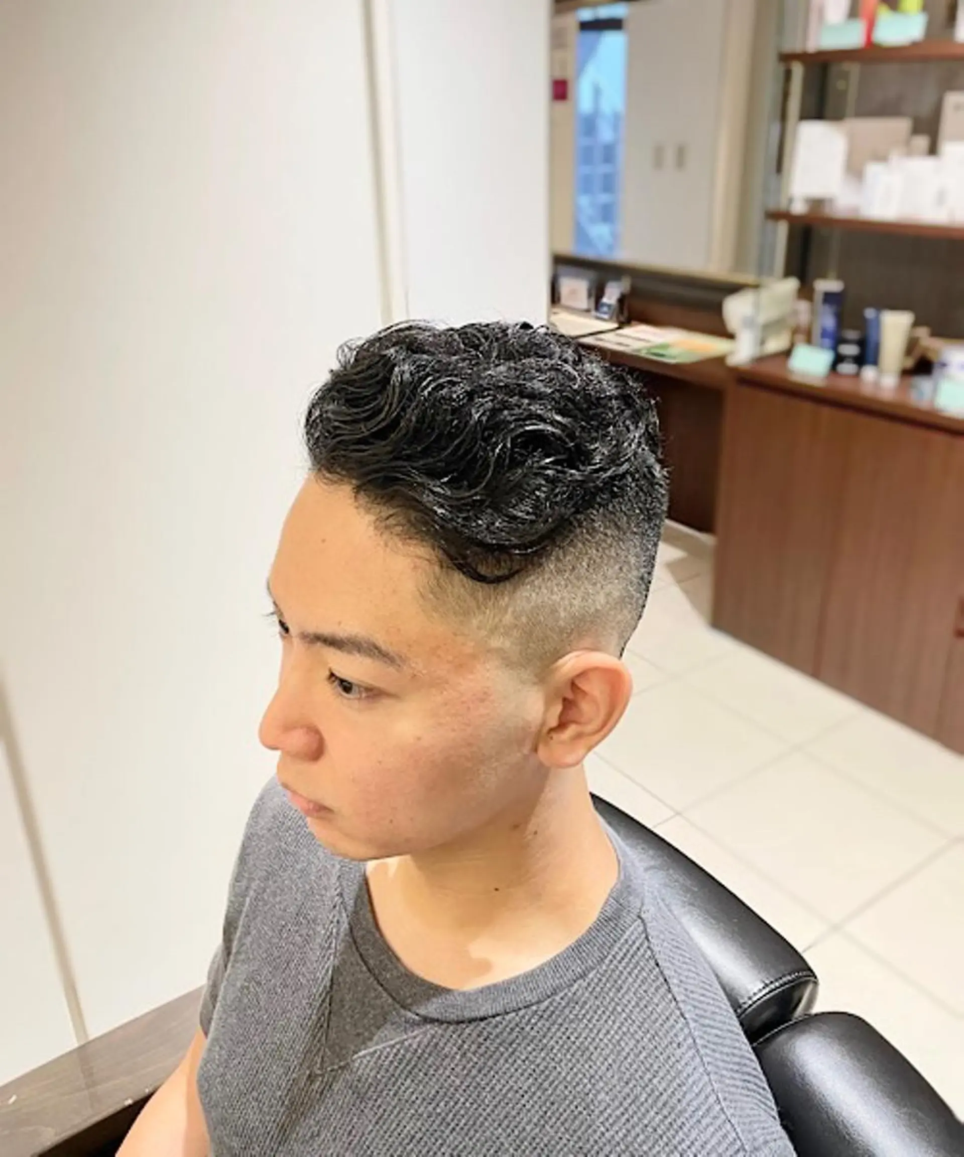ショート パーマ 岡崎 隆晟のヘアスタイル