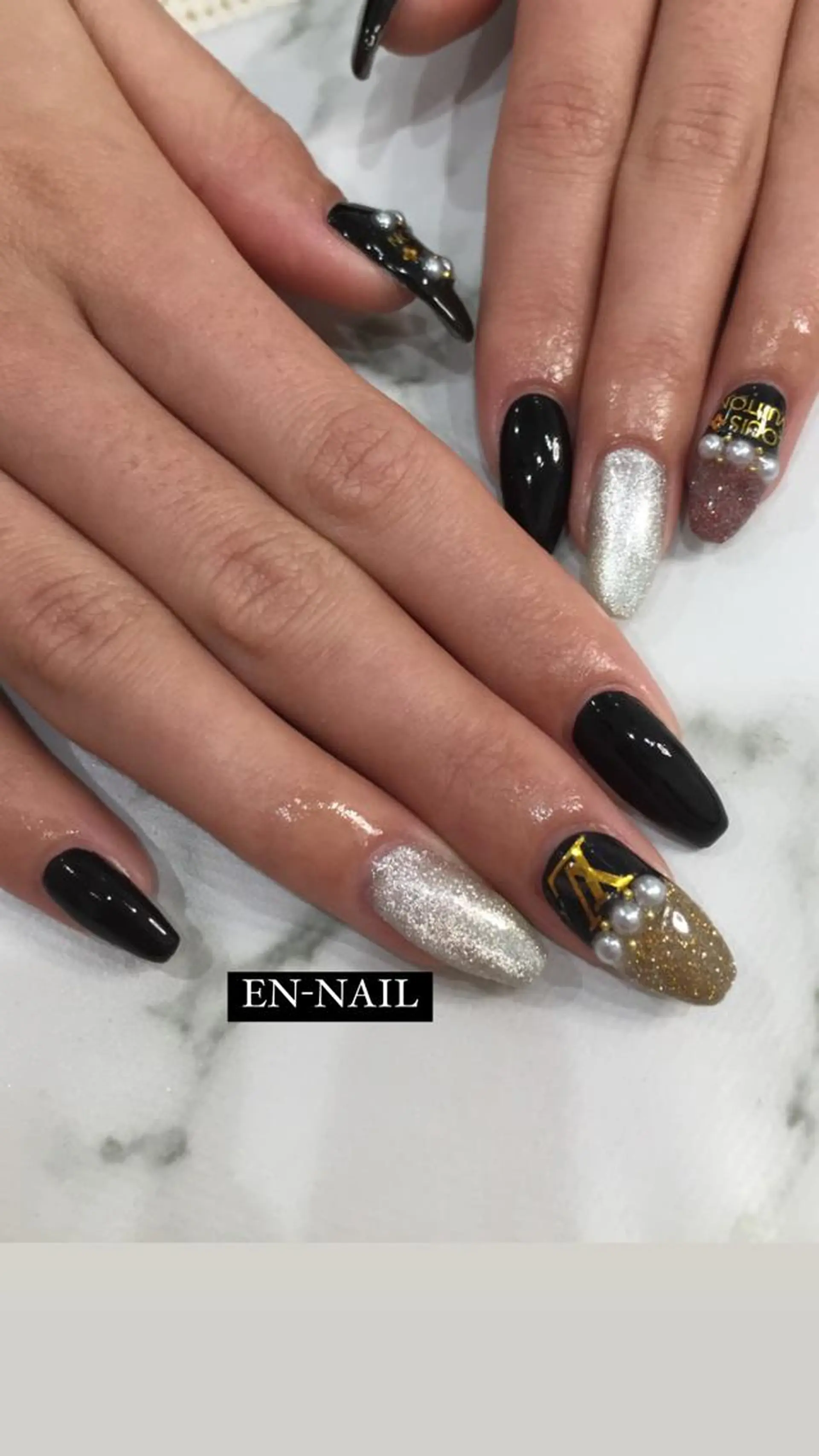 ネイル EN_NAIL 野中本店Ayakaのネイルデザイン