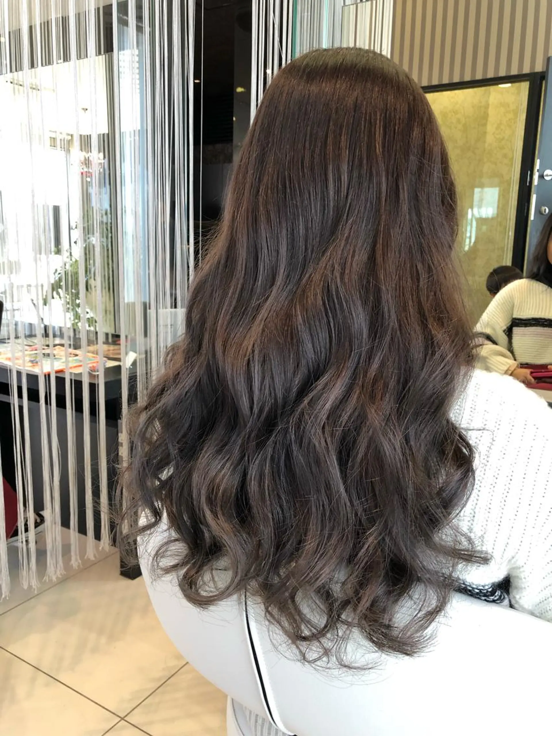 セミロング カラー ヘアアレンジ 透明感カラー ハイライトカラー ハイライト ヘアカラー トリートメント 大塚 貴之のヘアスタイル